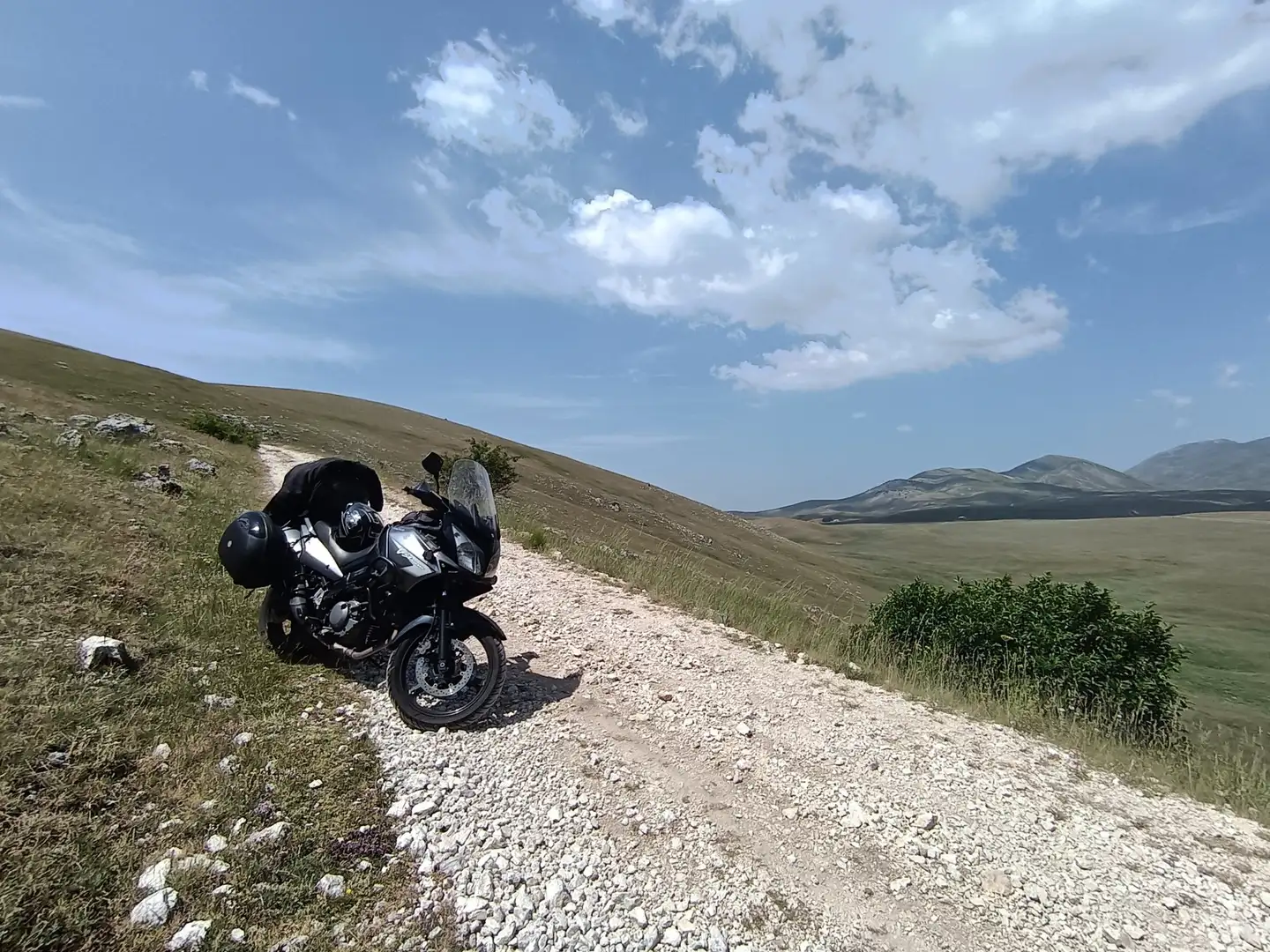 Suzuki V-Strom 650 Серый - 2