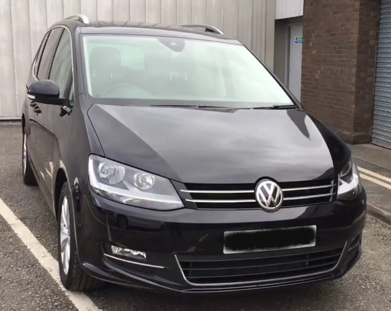 Volkswagen Sharan Sharan Highline 2,0 TDI SCR 4Motion Schwarz - 2