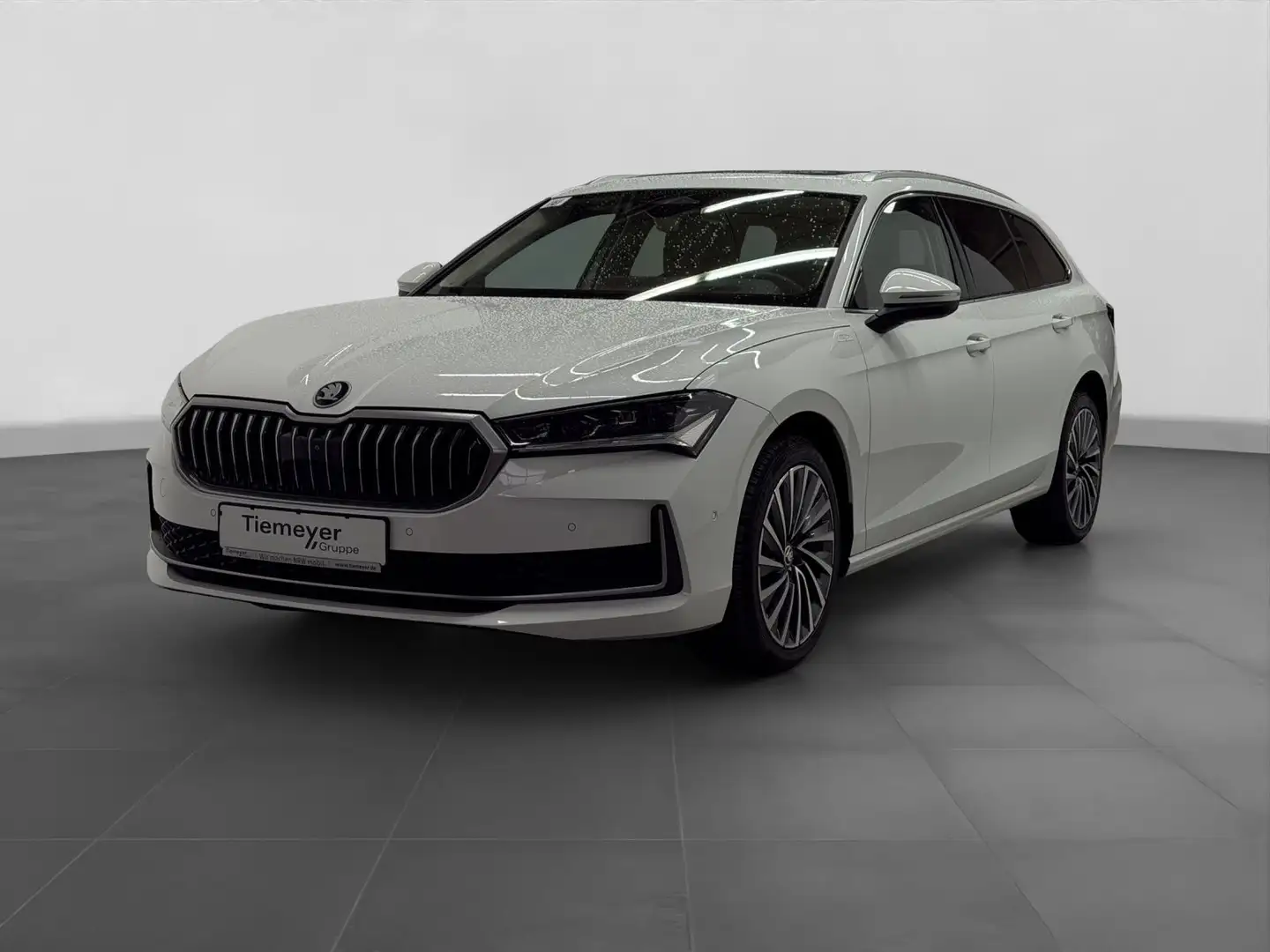 Skoda Superb Combi 1.5 TSI mHEV L&K PANO LEDER AHK 360 Weiß - 2
