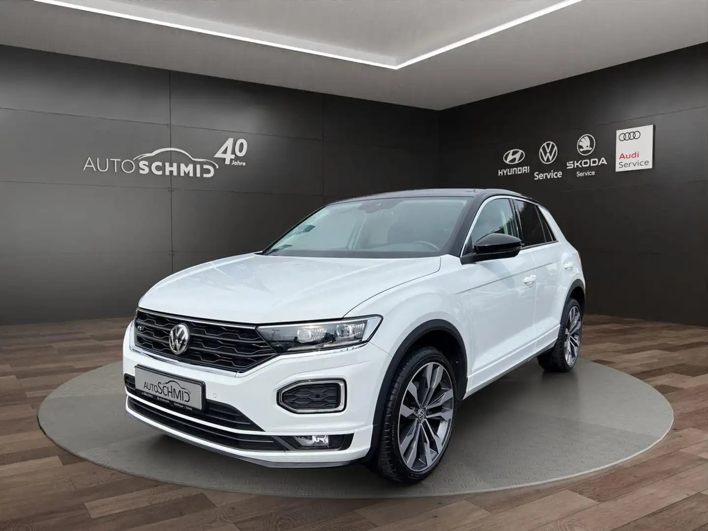Volkswagen T-Roc 1.5 TSI R-LINE DSG LED ACC AHK NAVI SHZ White - 1