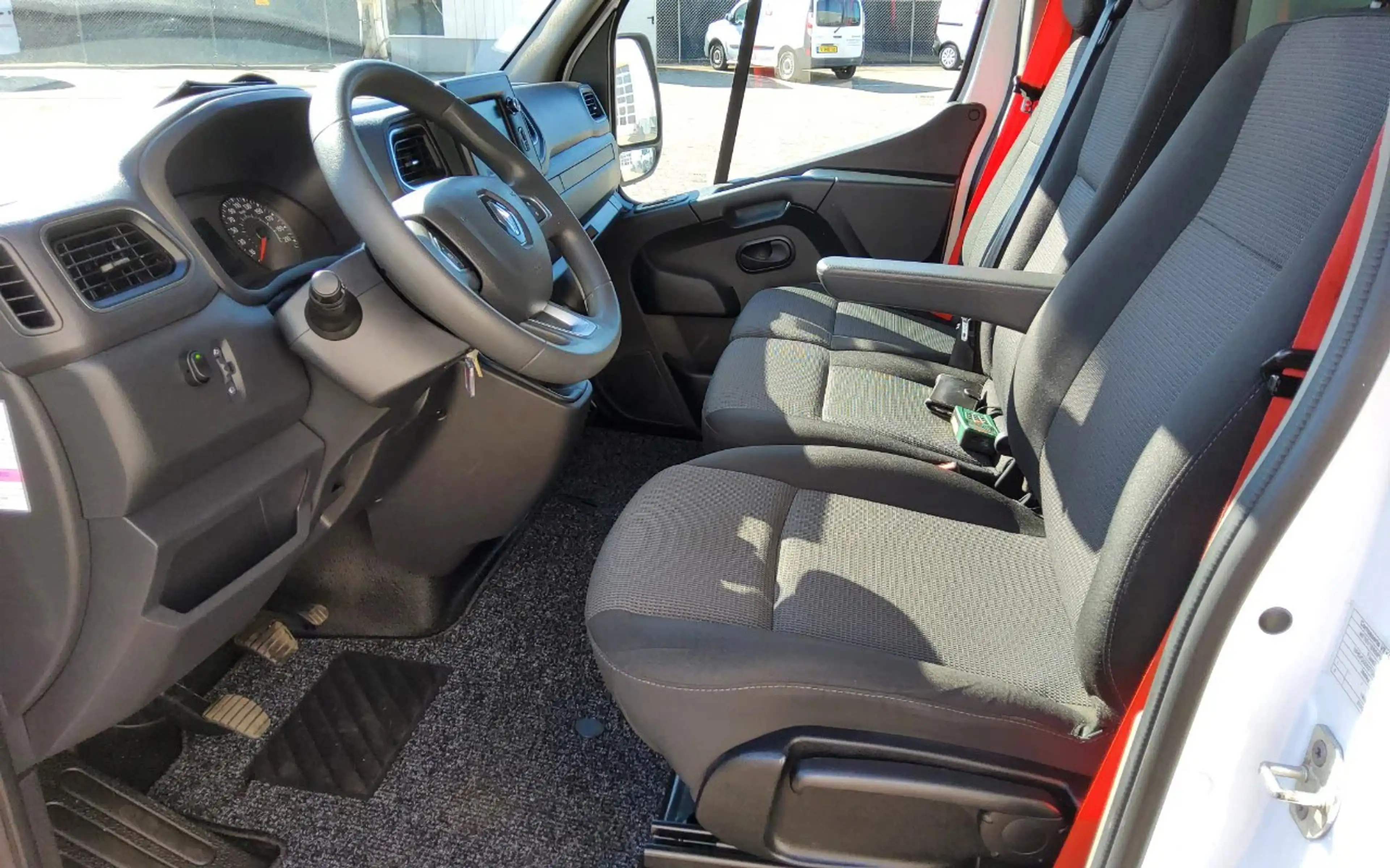 Renault Master 165.35 - V-51-PGN - OPBOUW + LAADKLEP 750 KG. - EU — photo 11