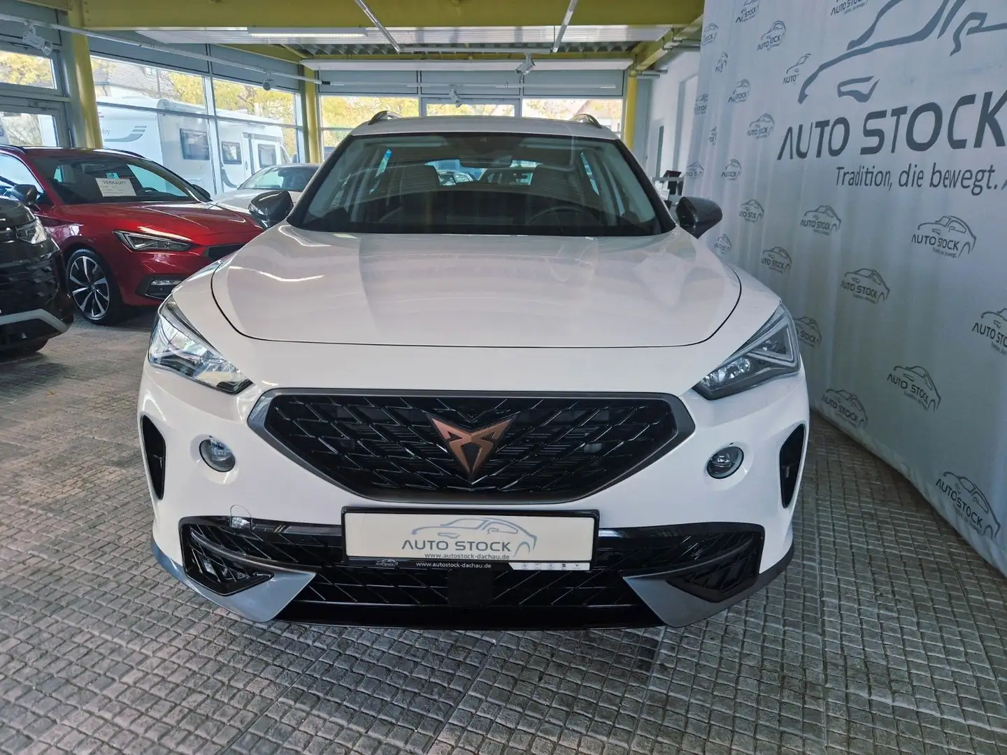 CUPRA Formentor 1.5 TSI Navi PDC LED Sitzheizung AHK Weiß - 2
