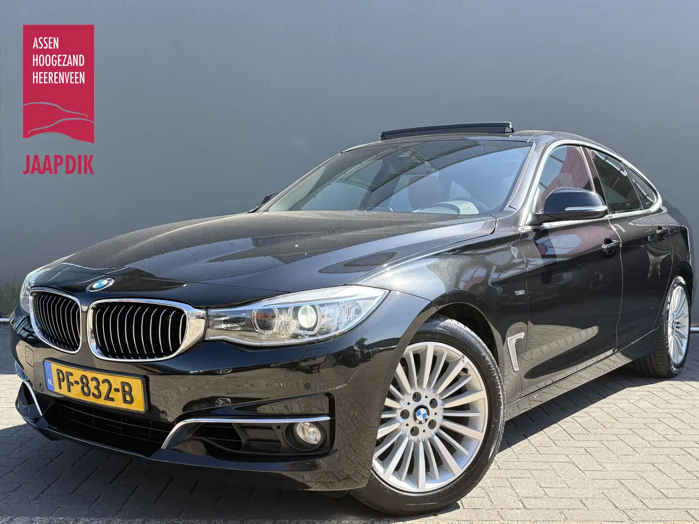 BMW 320 3-serie Gran Turismo BWJ 2013 320i 184 PK High Exe Zwart - 1