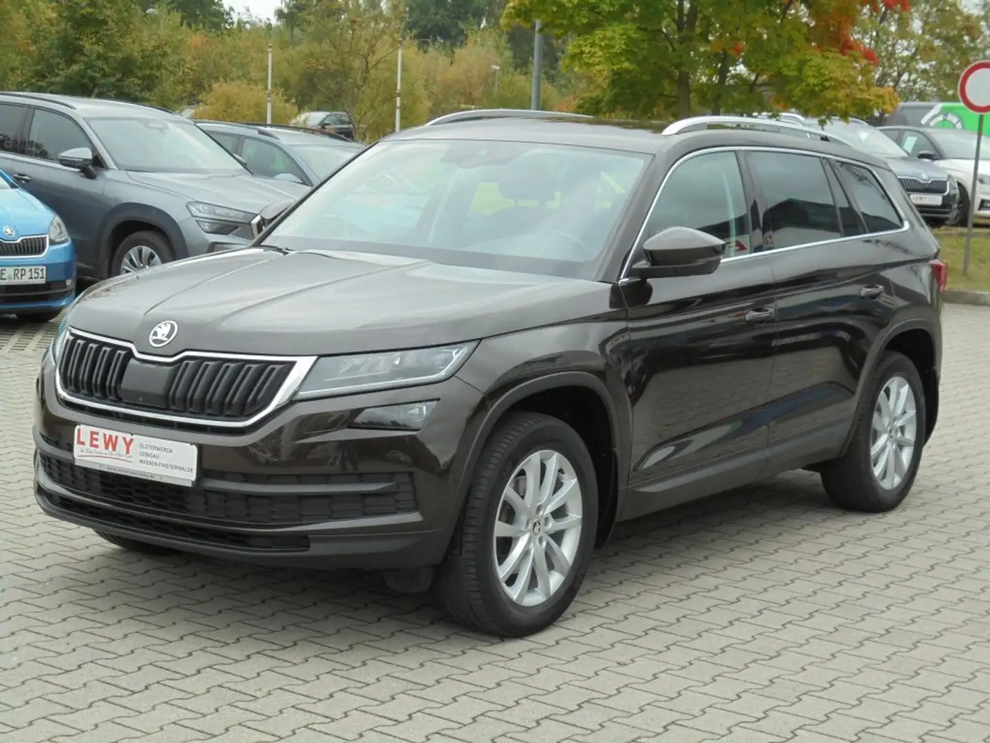 Skoda Kodiaq 1.4 TSI ACT 4x4 Ambit+AHK+360°+PDC+NAVI Braun - 1