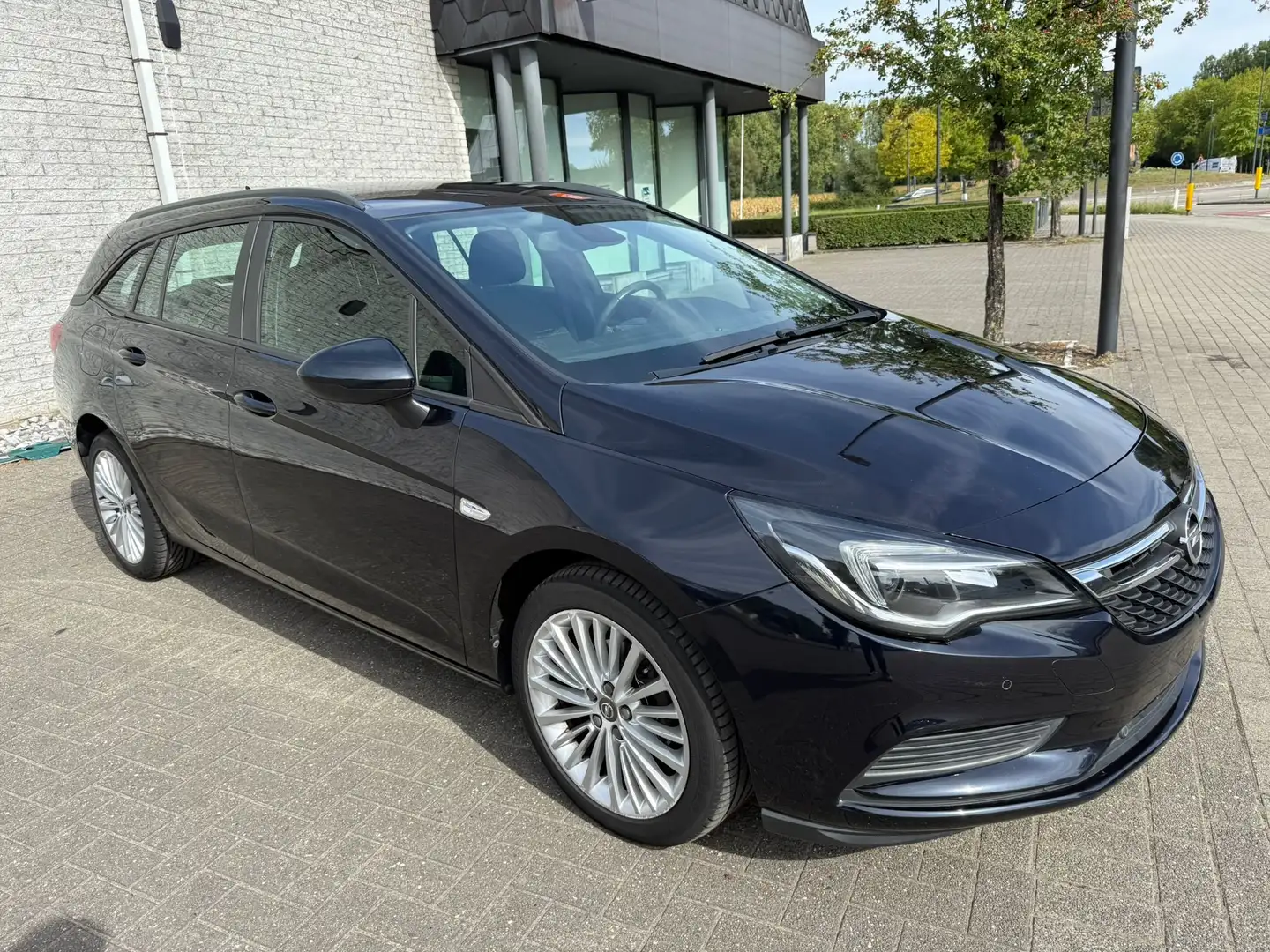 Opel Astra AstraSportsTourer1.4TurboEdition GARANTIE1AN/JAAR Schwarz - 2
