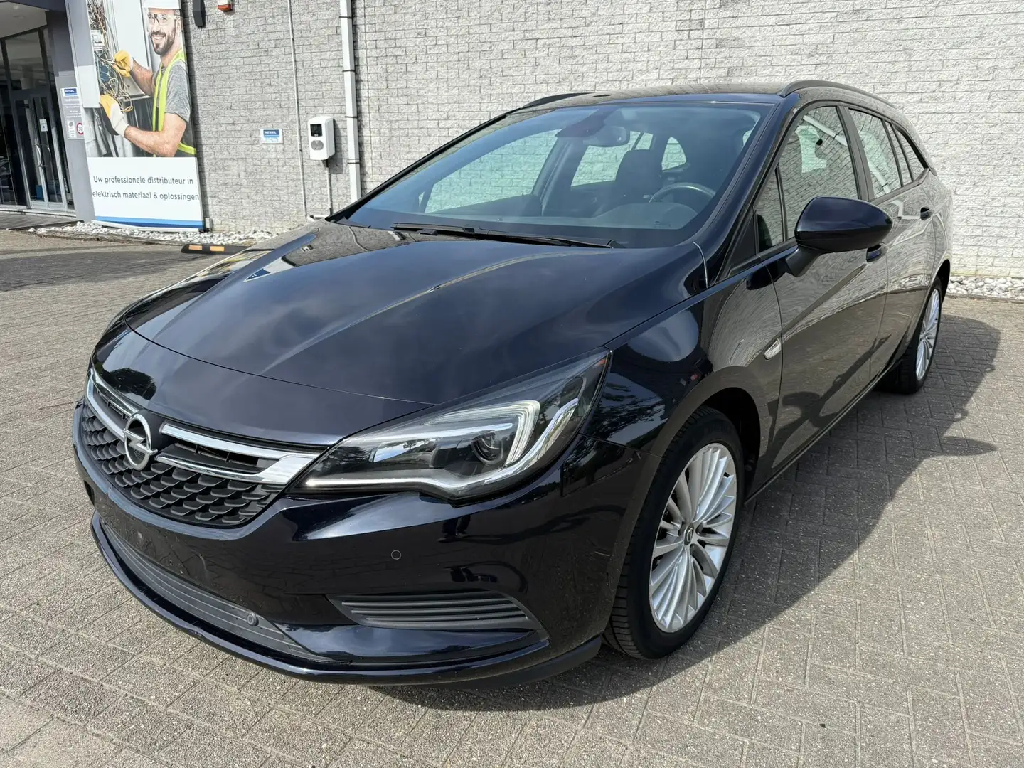 Opel Astra AstraSportsTourer1.4TurboEdition GARANTIE1AN/JAAR Schwarz - 1
