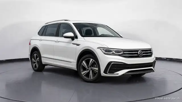 Volkswagen Tiguan 1.4 eHybrid - 245 - BV DSG6  R-Line JA19 - Attelage - Caméra - Hayon électrique - R\u0026ea