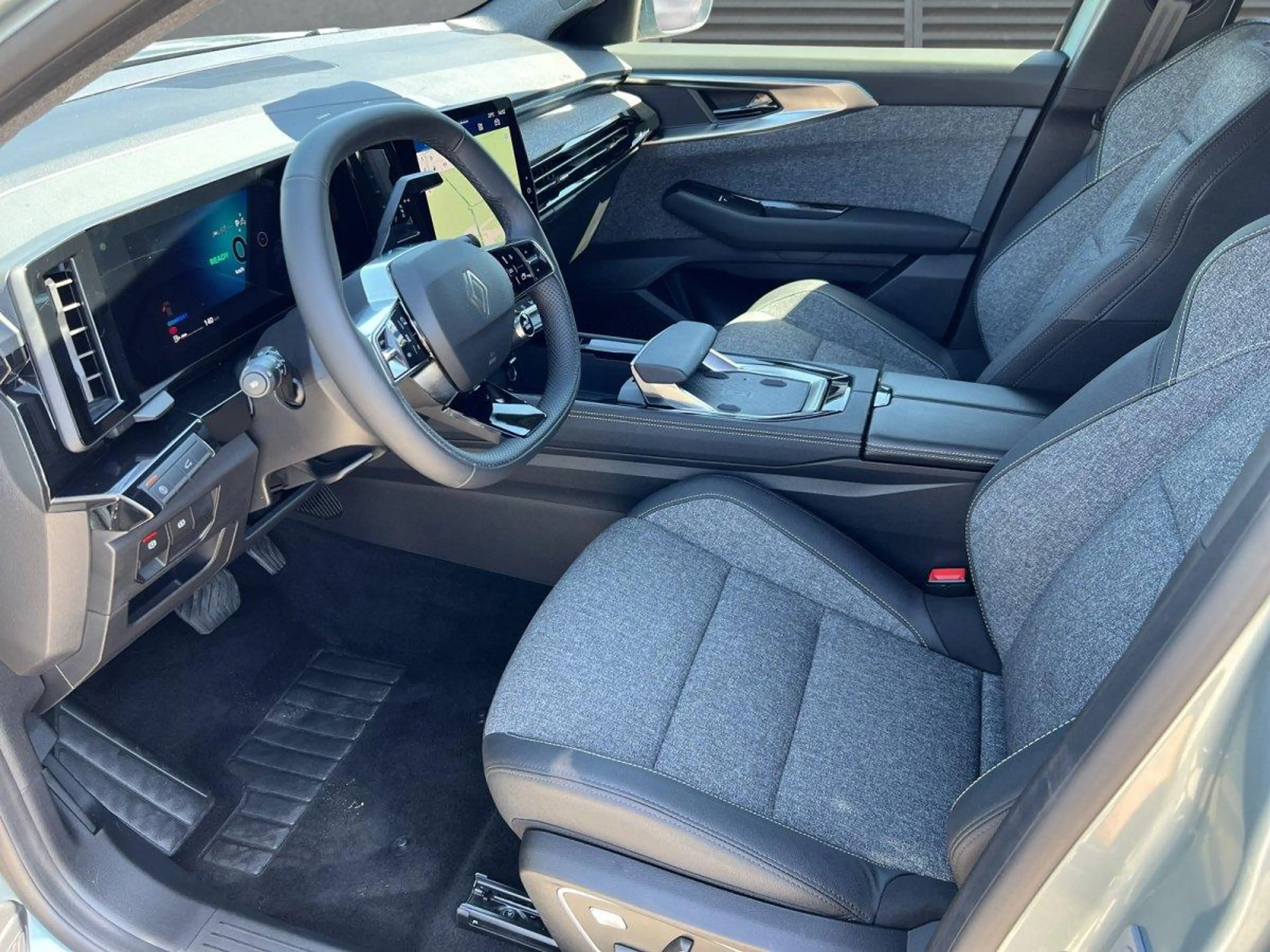 Renault Espace Techno 7-Sitzer+SHZ+GJR Full Hybrid 200 E-Tech ... — photo 4
