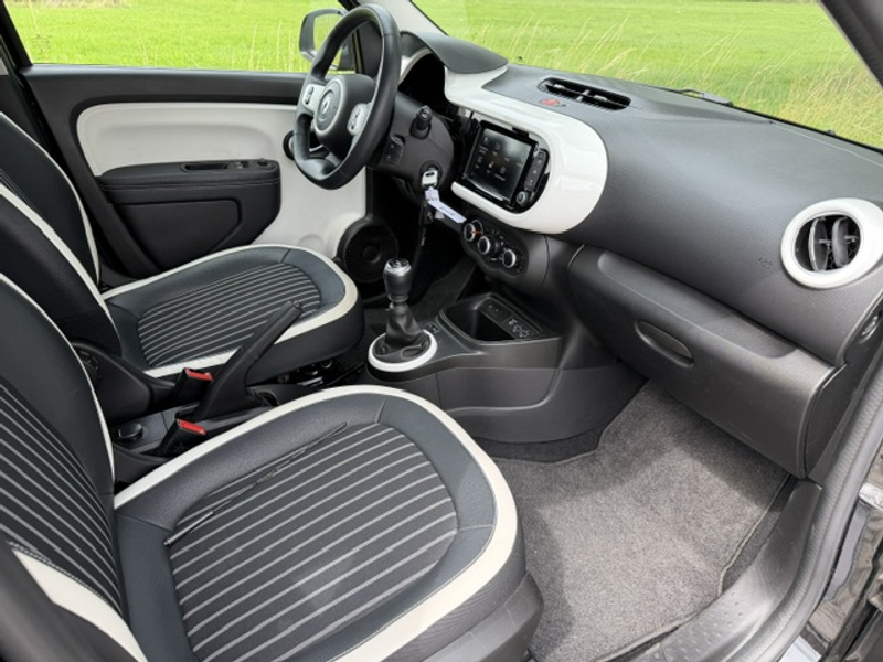 Renault Twingo Intens * Klima*Multimedia *Lieferung möglich — photo 9
