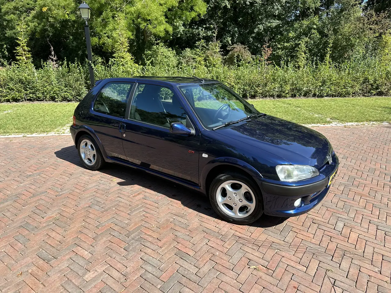 Peugeot 106