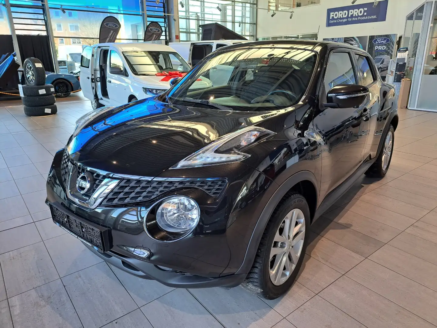 Nissan Juke 1.2 DIG-T 360° Navi 360 Kam. KlimaA PDC Noir - 1