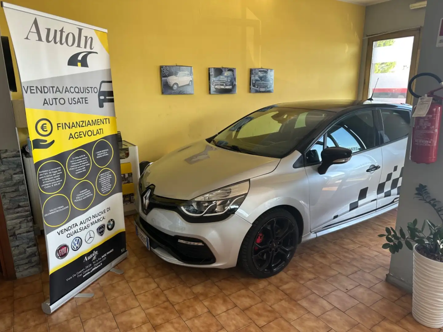 Renault Clio 1.6 T 200CV EDC 5 porte Monaco GP Šedá - 1