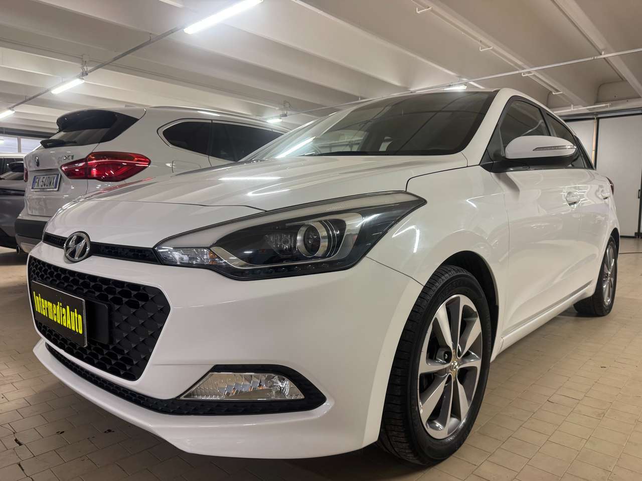 Hyundai i20 i20 II 2015 5p 1.2 Login  GPL