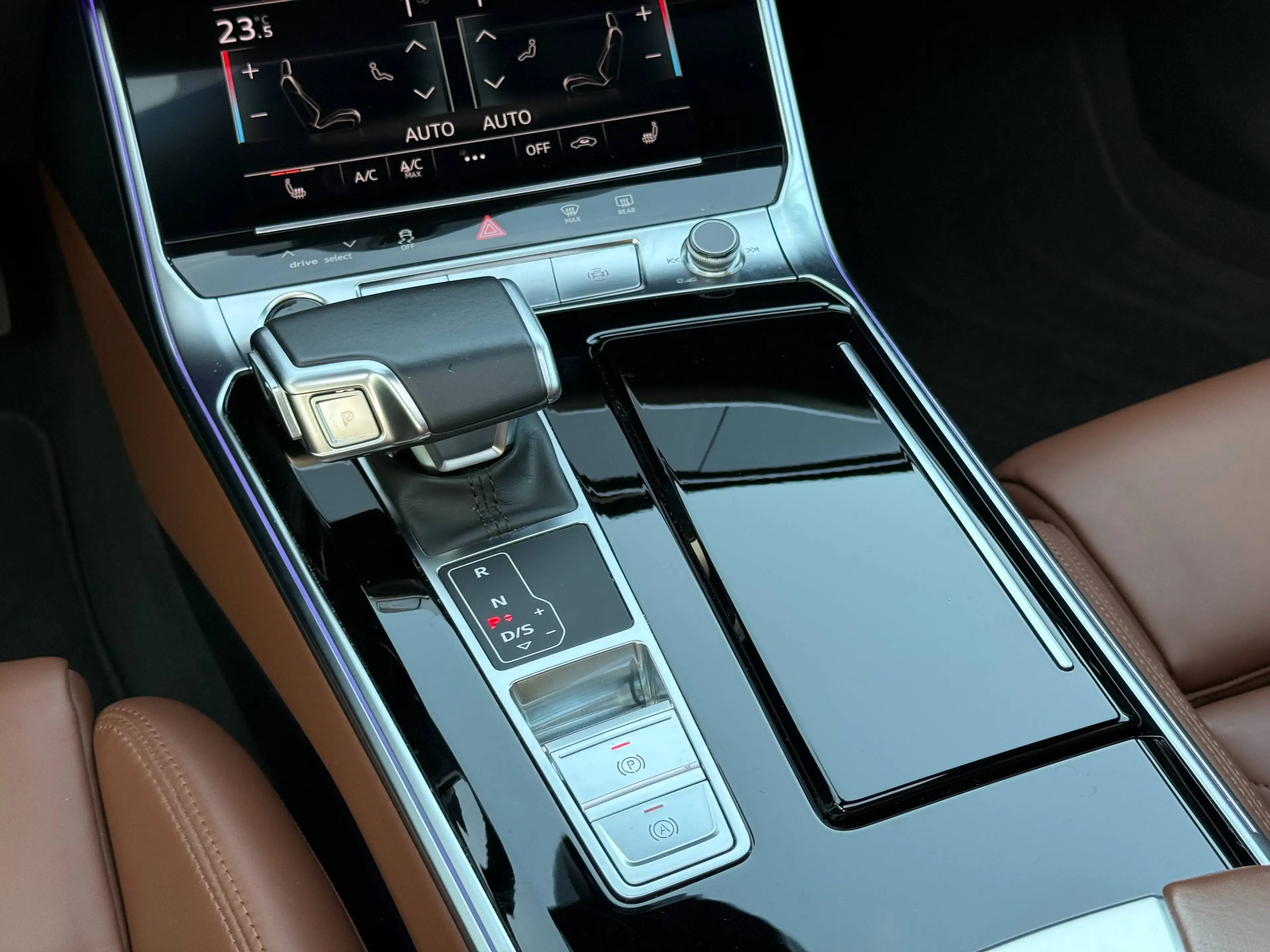 Audi A7 50 TFSIe Quattro S-LINE *MATRIX*Pano*HUD*B&O* — photo 27