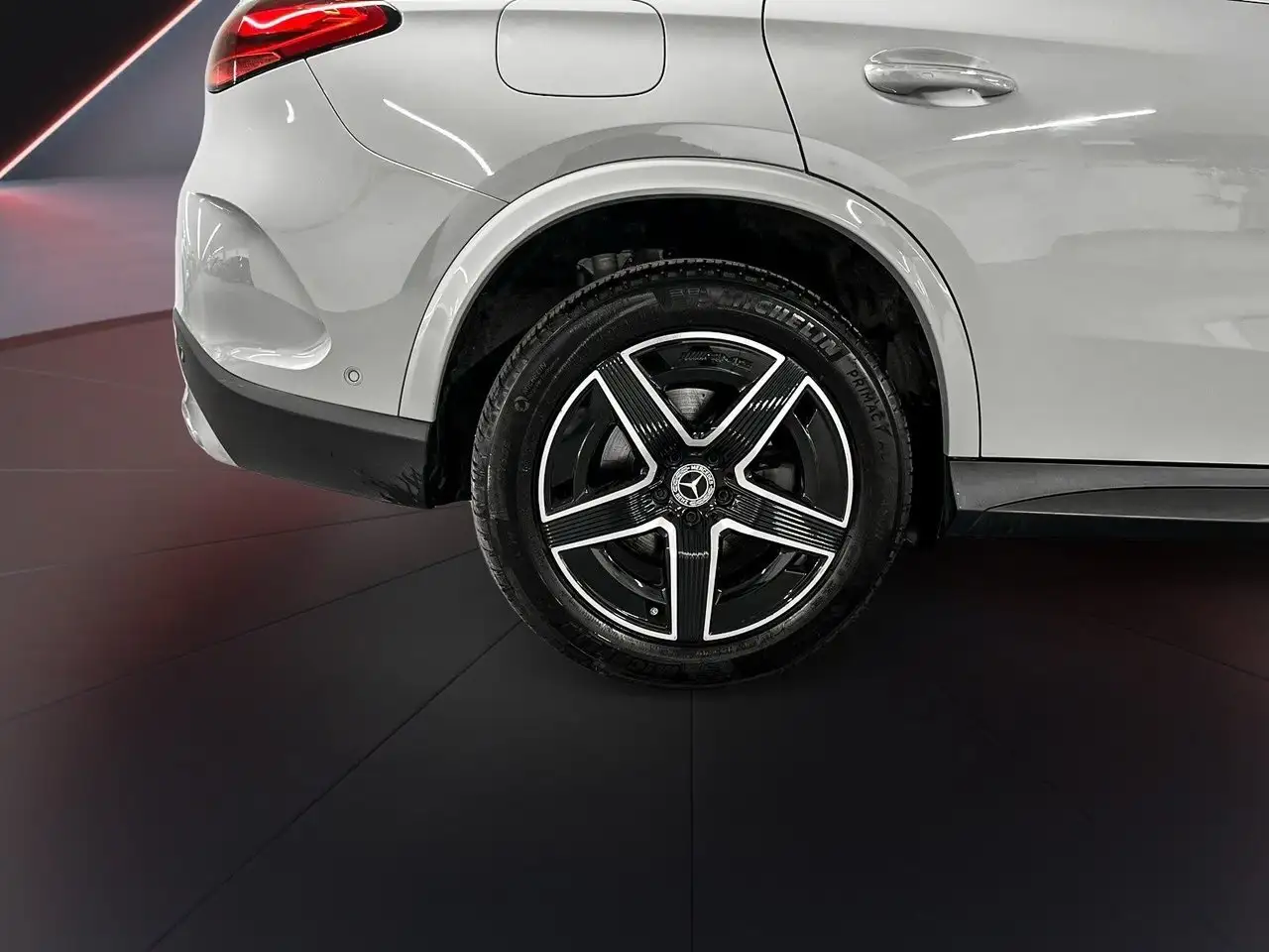 Mercedes-Benz GLC снимка Mercedes-Benz GLC