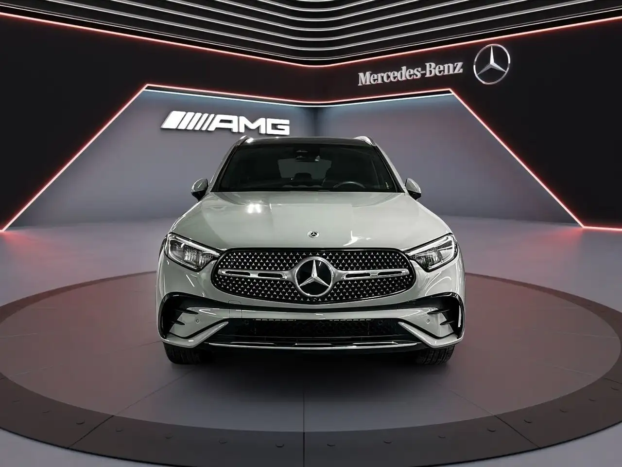 Mercedes-Benz GLC снимка Mercedes-Benz GLC