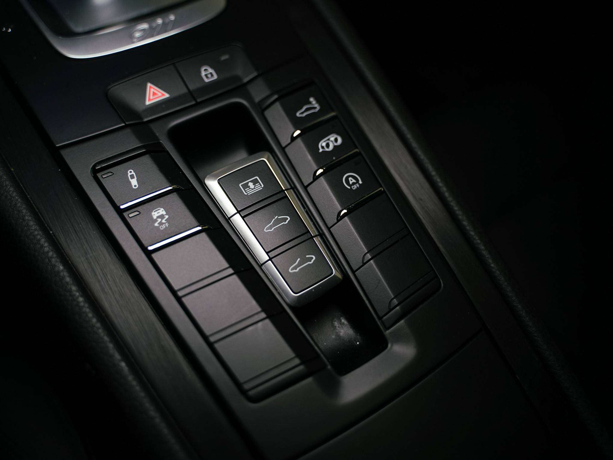 used 2019 Porsche 911 car, priced at $152,900