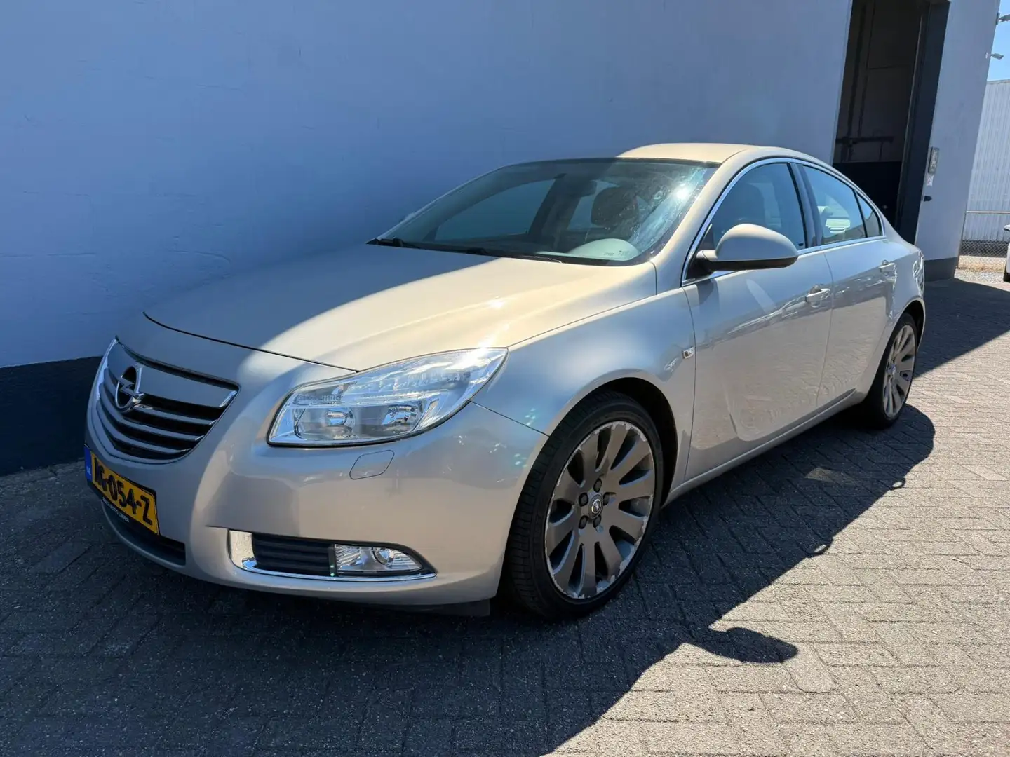 Opel Insignia 2.0 T Cosmo - Trekhaak Grau - 1