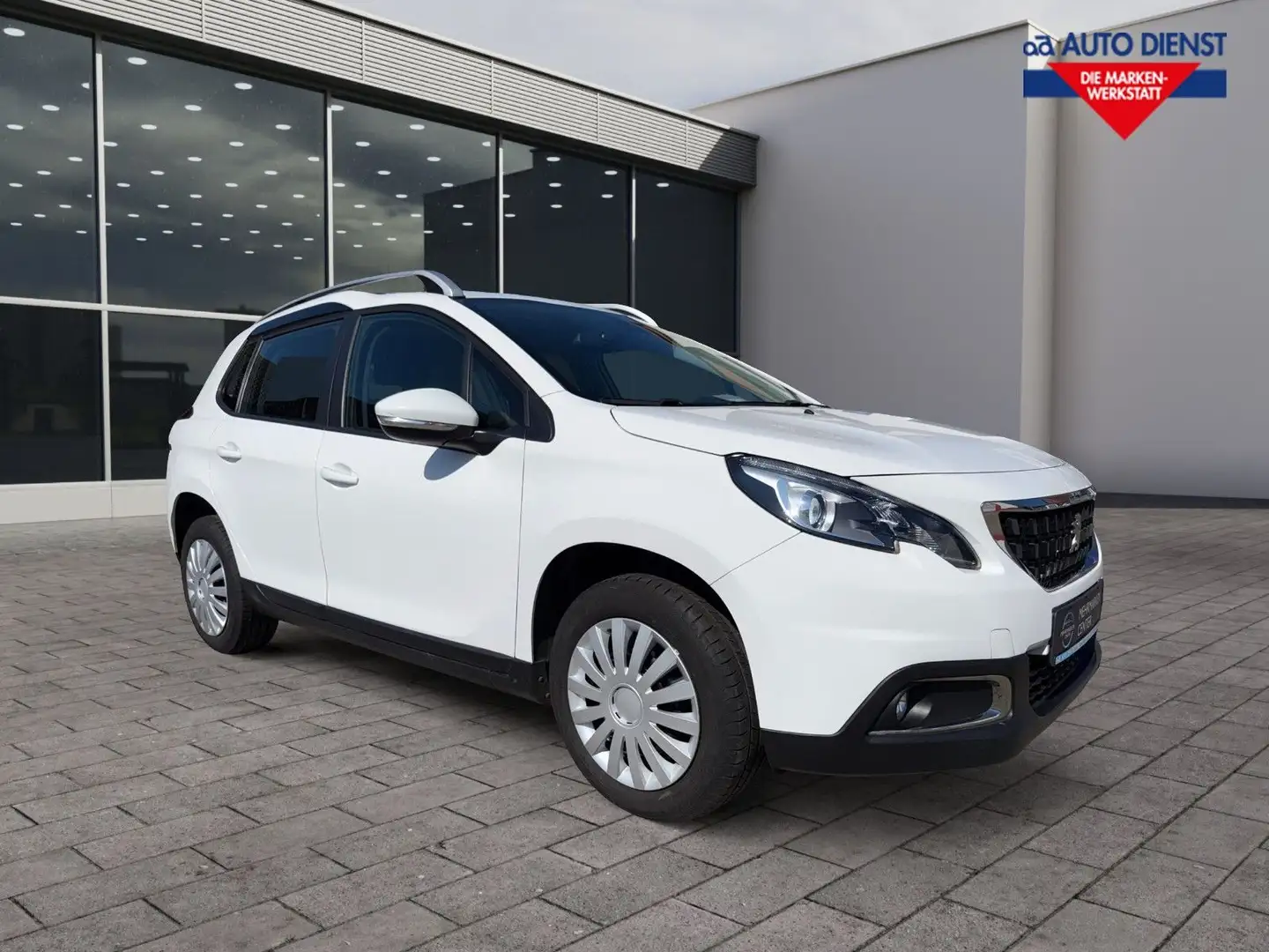 Peugeot 2008 Active Blanc - 2