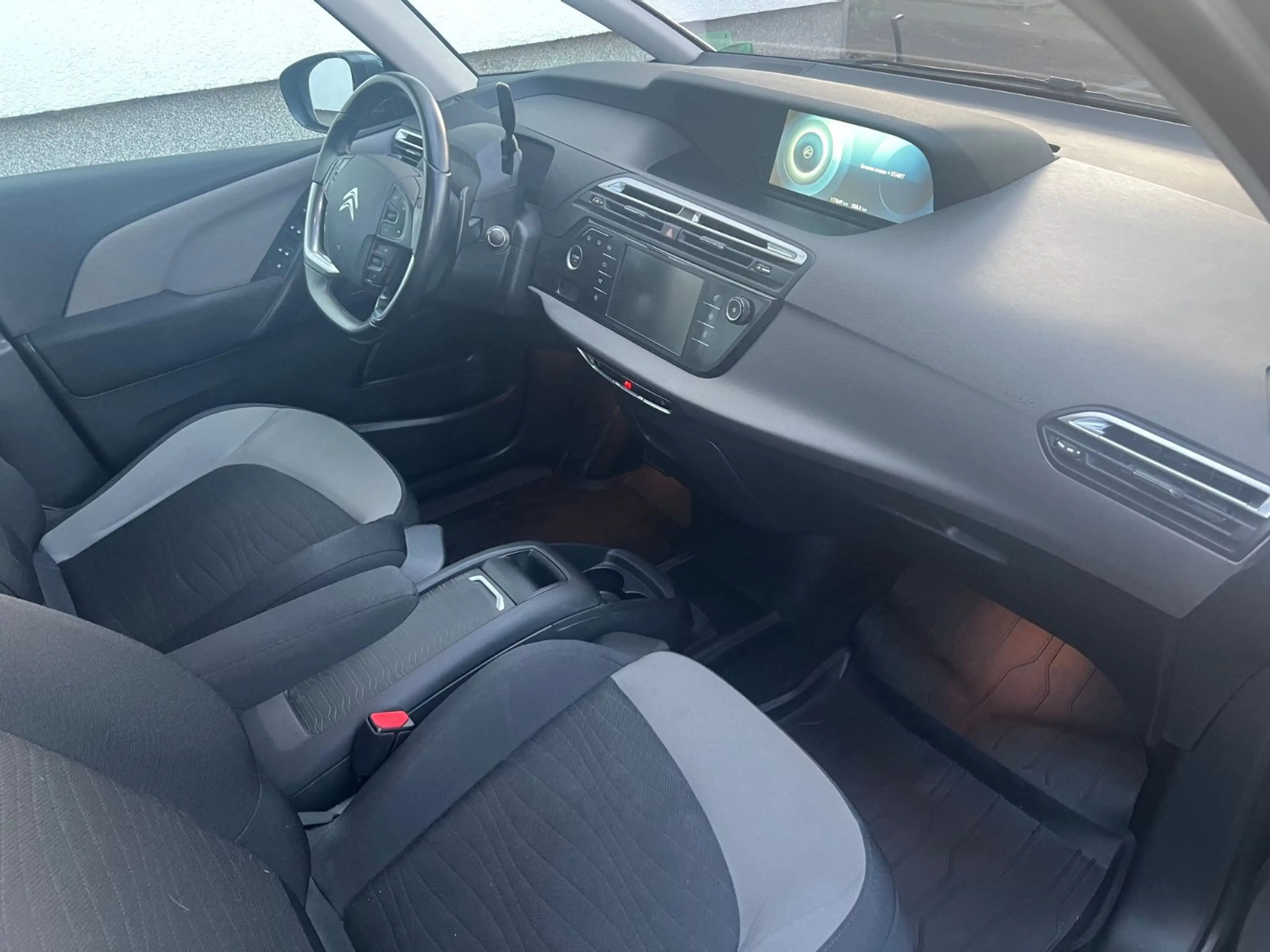 Citroen C4 Picasso /Spacetourer Selection — photo 9