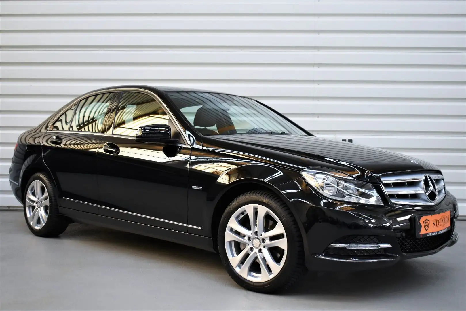 Mercedes-Benz C 180 C180 Avantgarde+SHZ+Navi+PDC+Nur 35.000KM Noir - 1