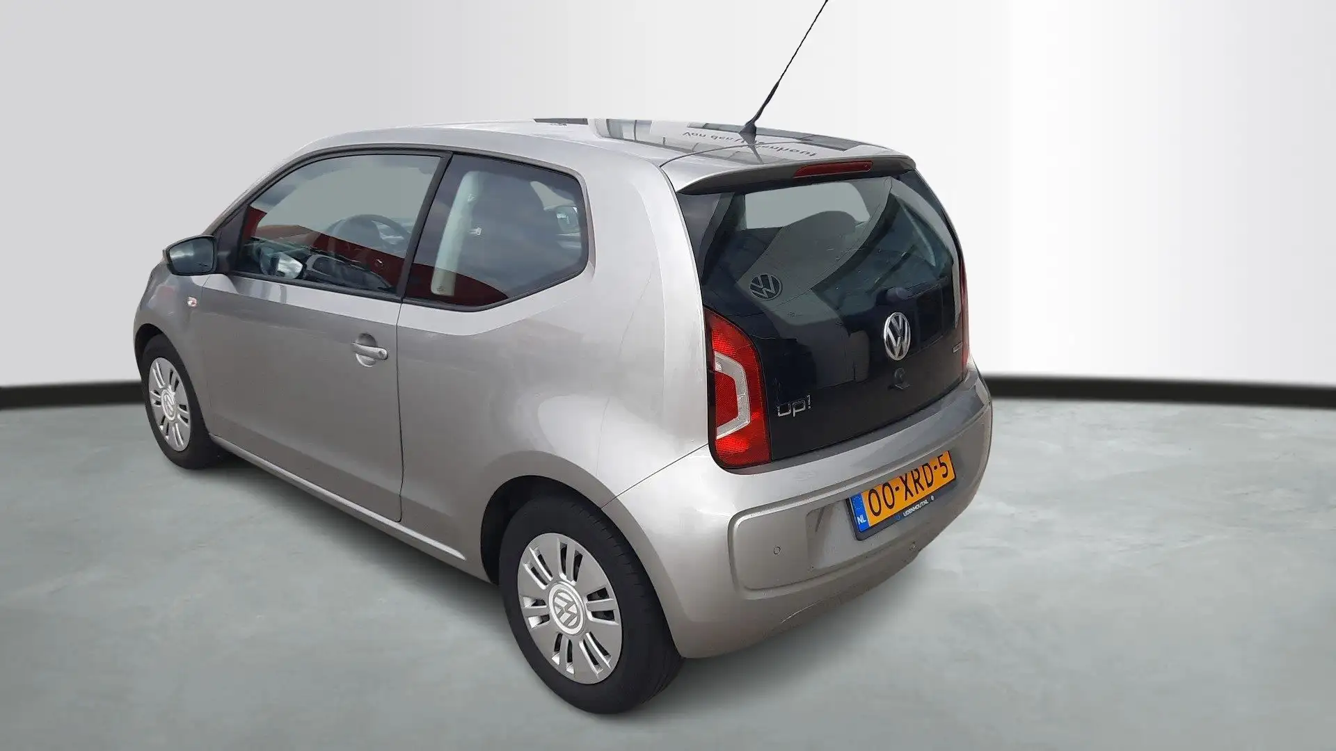 Volkswagen up! 1.0 move up! | Airco | Cruise Control | Parkeersen Grijs - 2
