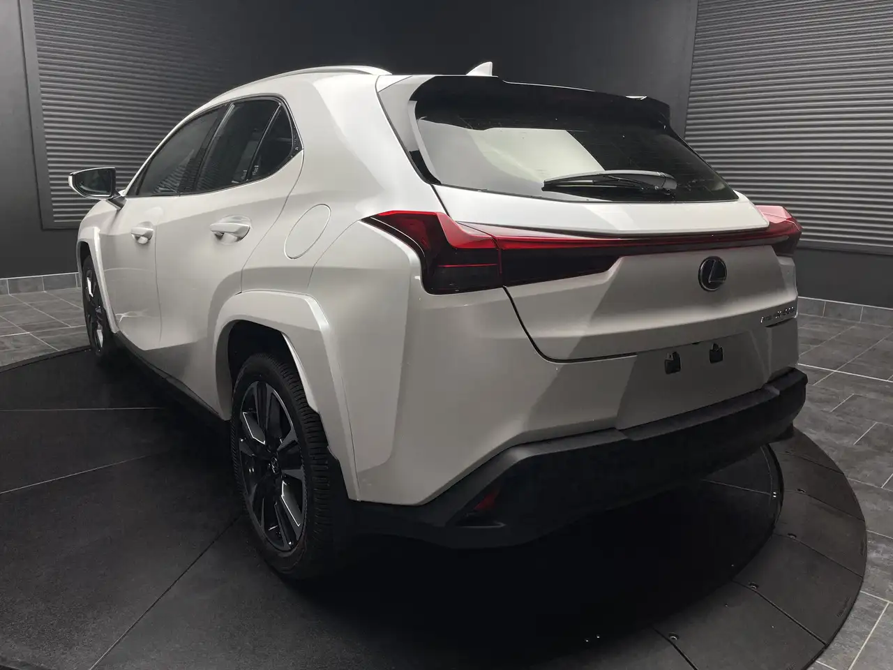Lexus UX снимка Lexus UX
