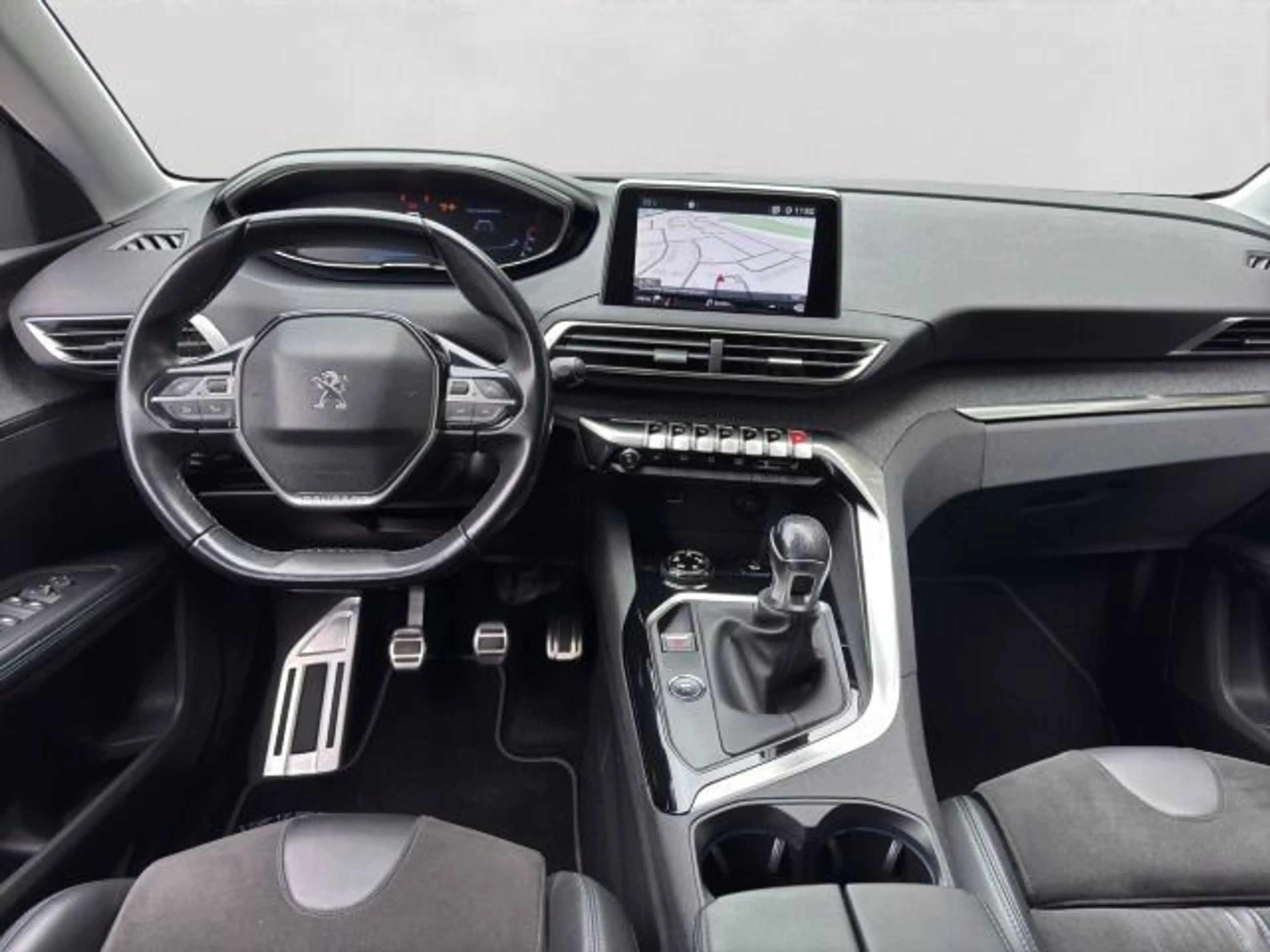 Peugeot 5008 1.5 130 CROSSWAY *7-SITZ*LED*MASS-SITZ*AHK* — photo 10