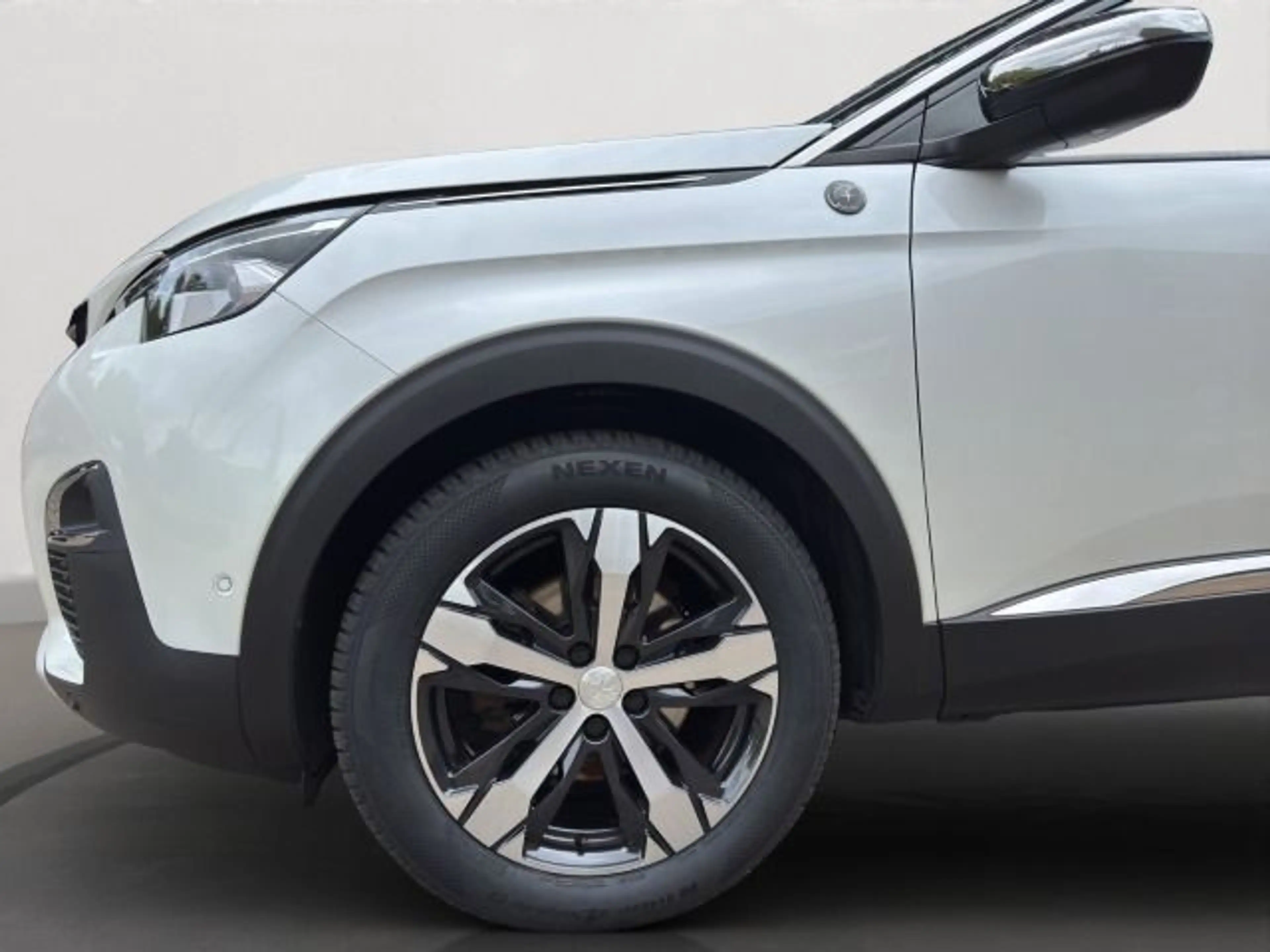 Peugeot 5008 1.5 130 CROSSWAY *7-SITZ*LED*MASS-SITZ*AHK* — photo 7