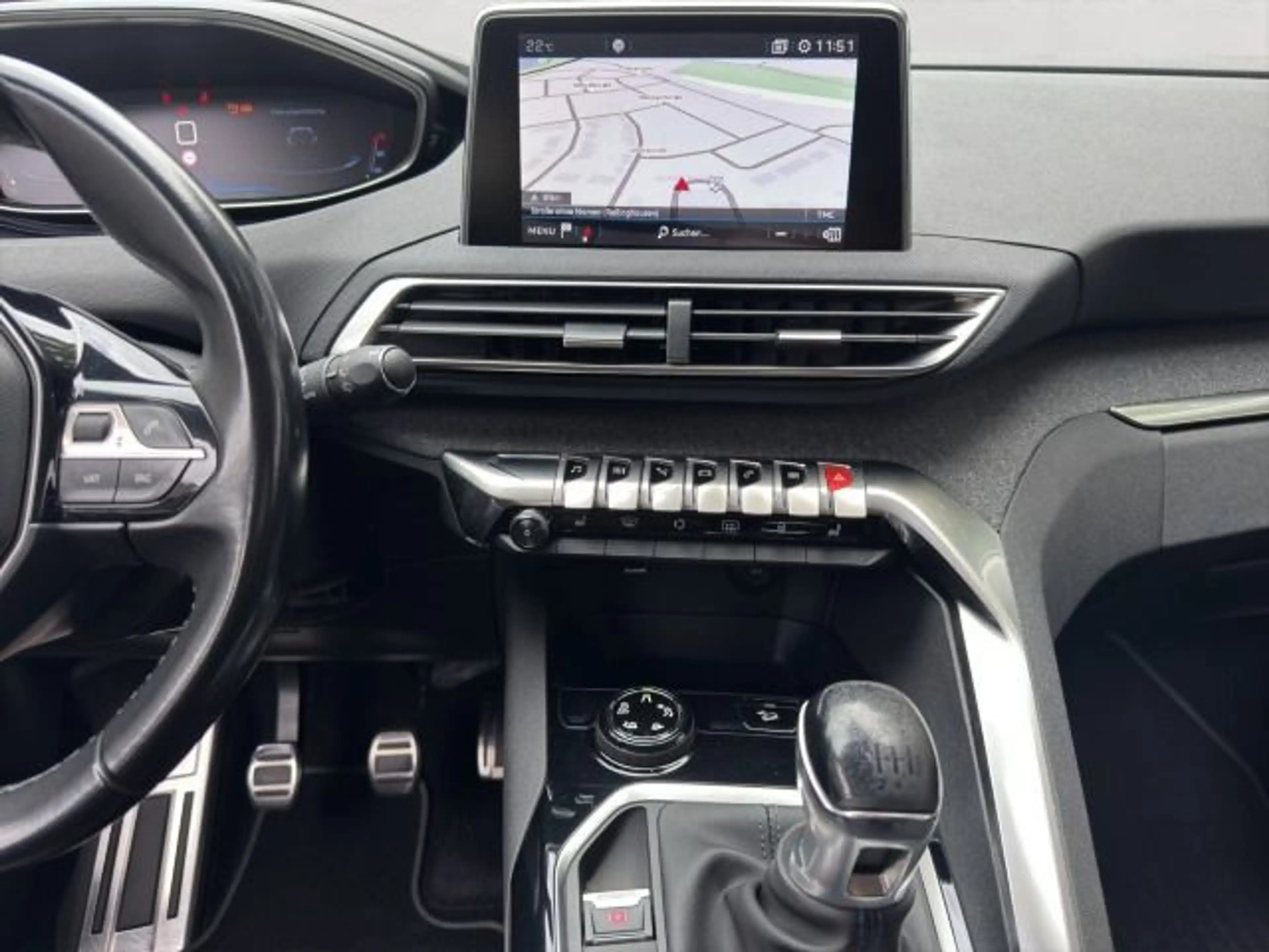 Peugeot 5008 1.5 130 CROSSWAY *7-SITZ*LED*MASS-SITZ*AHK* — photo 11