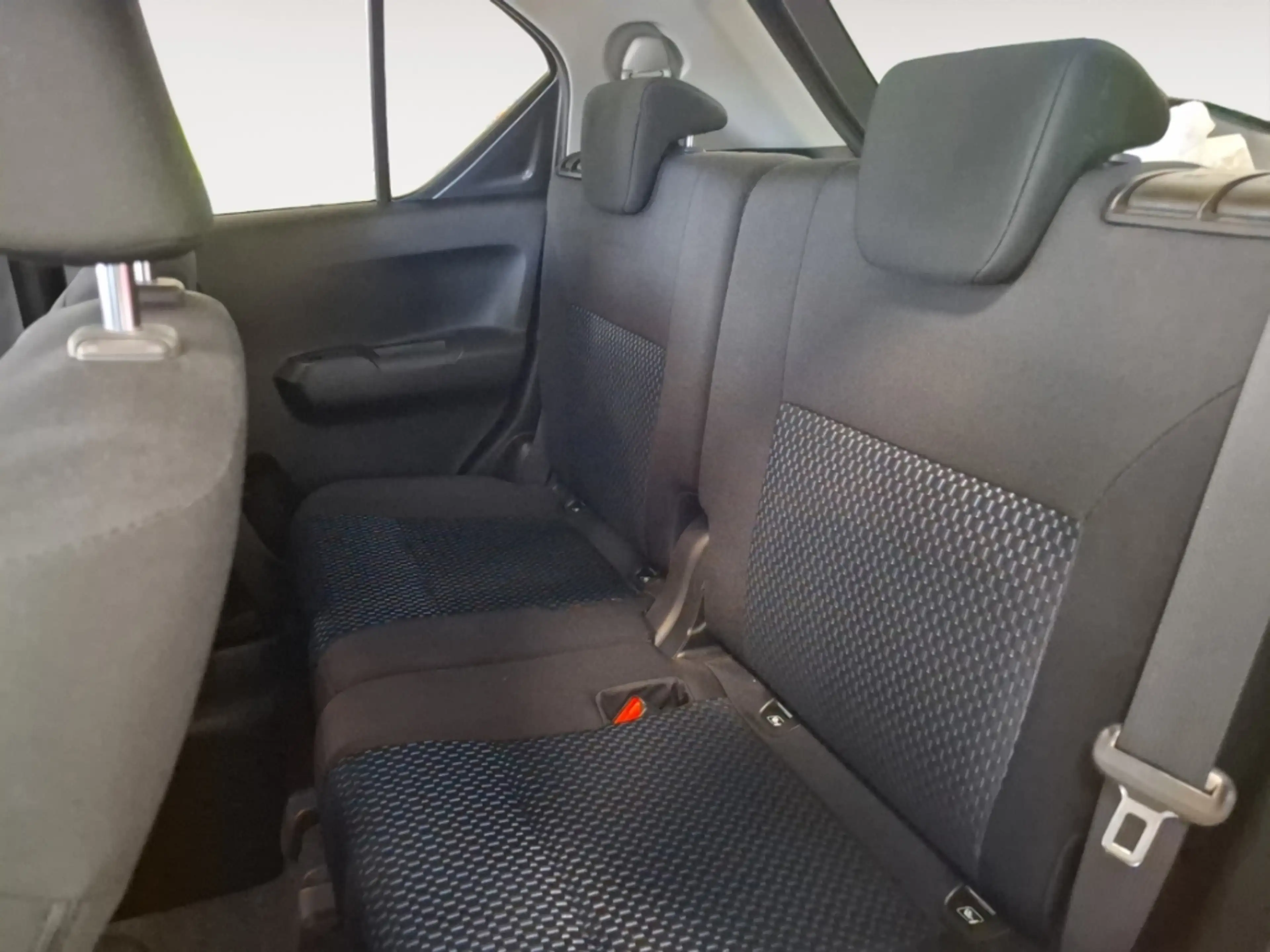 Suzuki Ignis Comfort NAV KAMERA SITZ.HZG  APPLE/ANDROID ALU BLU — photo 12