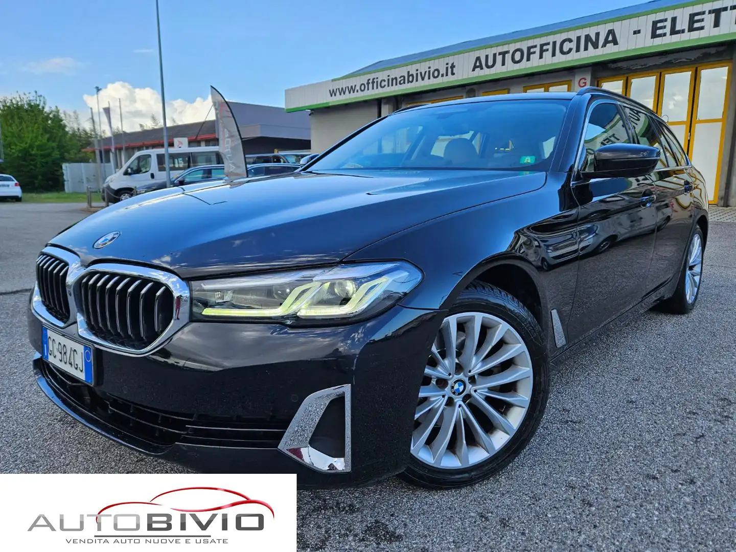 BMW 520 d 48V Touring Luxury/Laser/Restyling Nero - 2