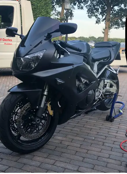 Honda Fireblade - foto 2