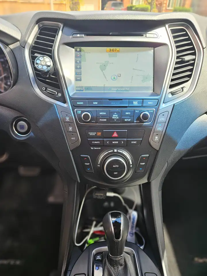 Hyundai SANTA FE снимка Hyundai SANTA FE