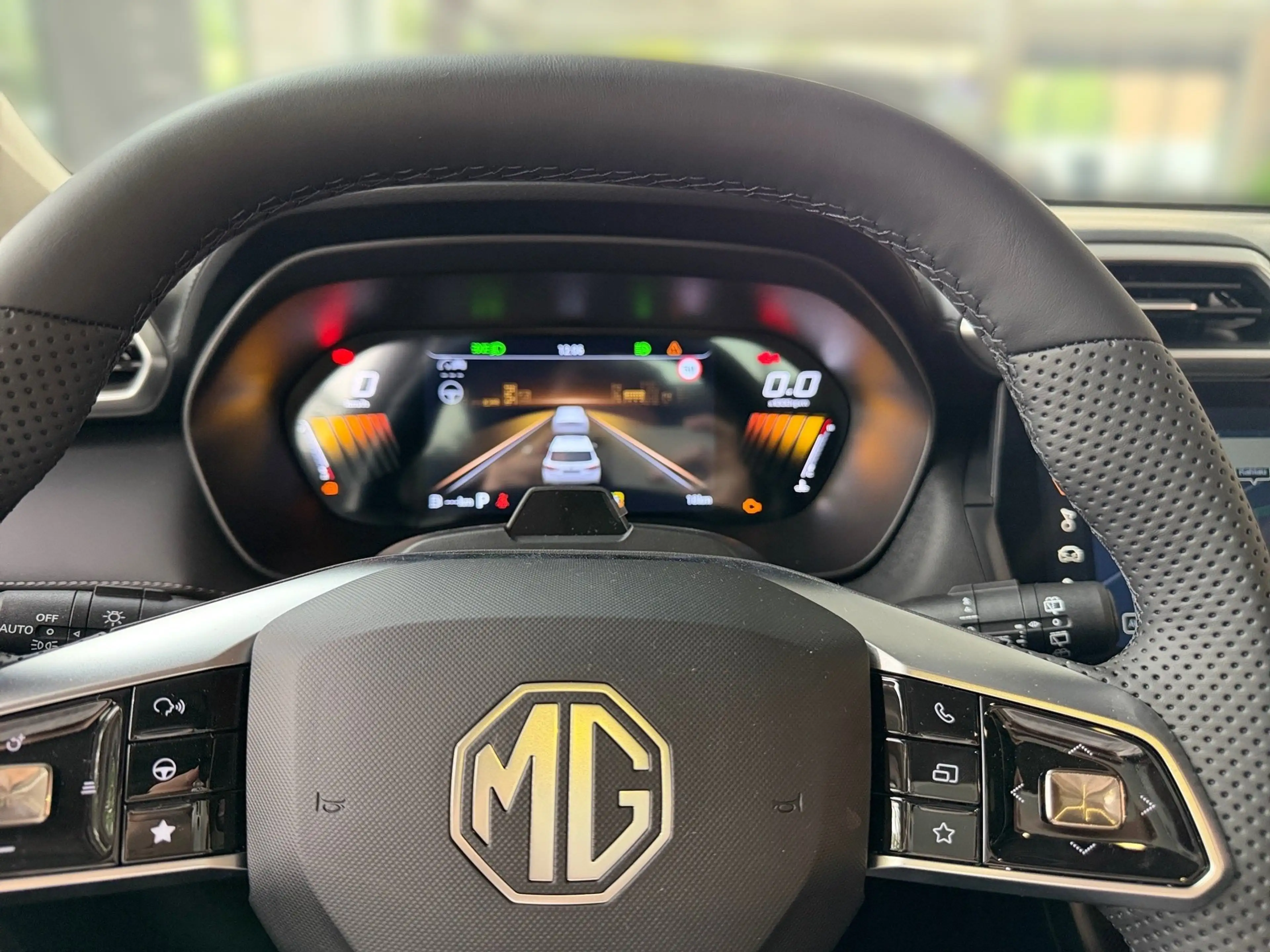 MG ZS Hybrid + Luxury + 2.000,-€ Tankgutschein — photo 10