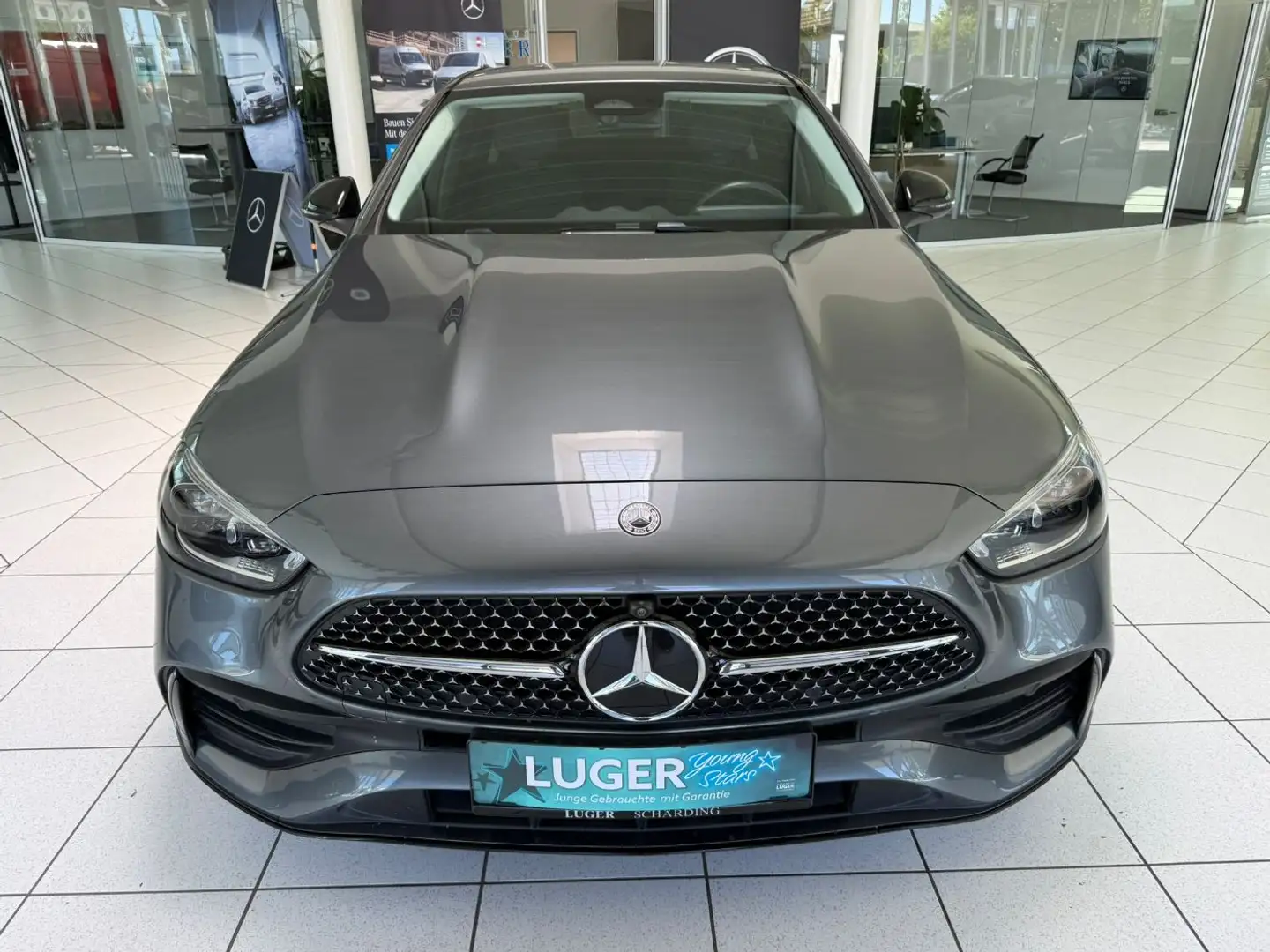 Mercedes-Benz C 220 d 4MATIC Limousine Österreich-Edition KeyGo Grau - 2