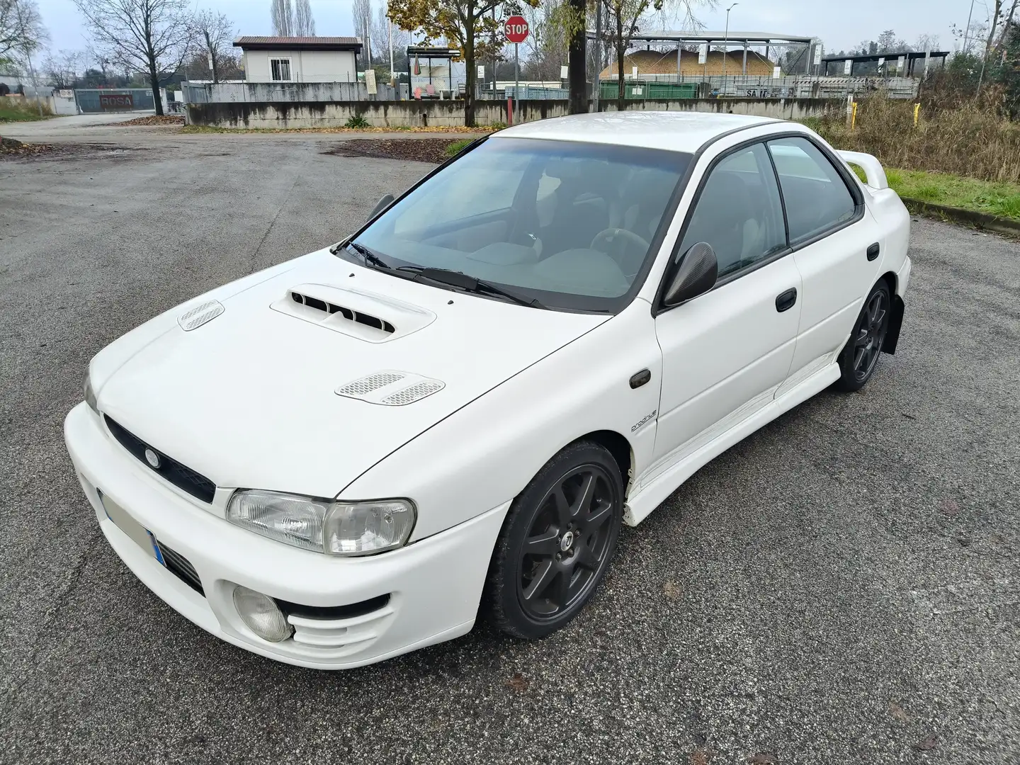 Subaru Impreza Impreza Berlina 2.0 turbo WRX 4wd LHD WRC AUTO Bianco - 2