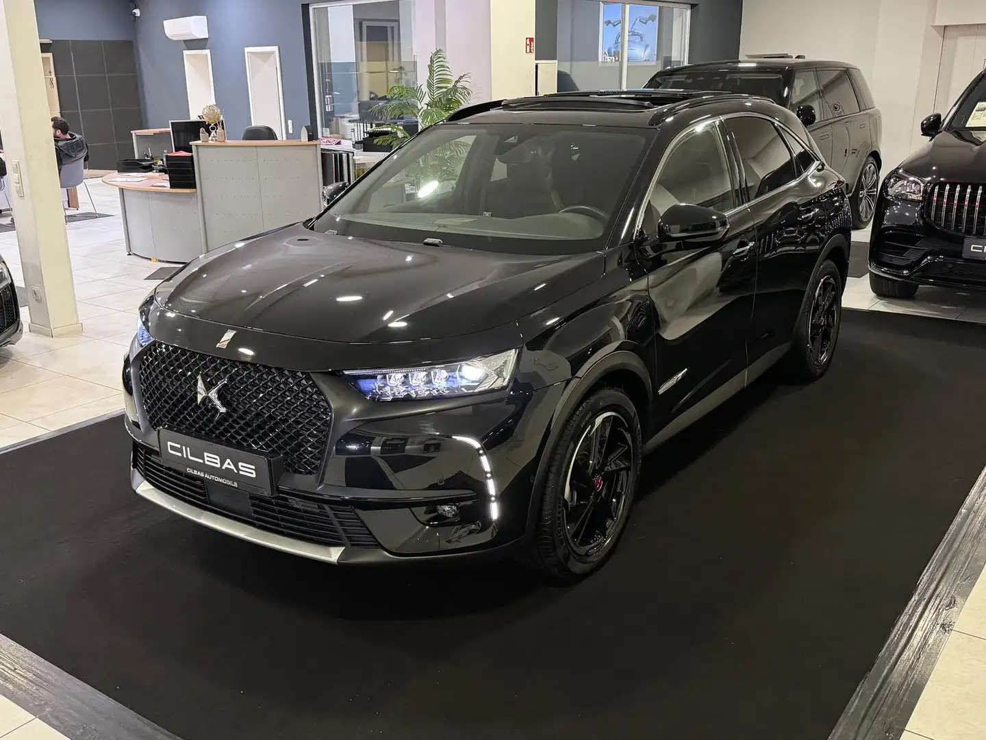 DS Automobiles DS 7 Crossback DS 7 Crossback E-Tense 4x4 Performance Line + Schwarz - 1