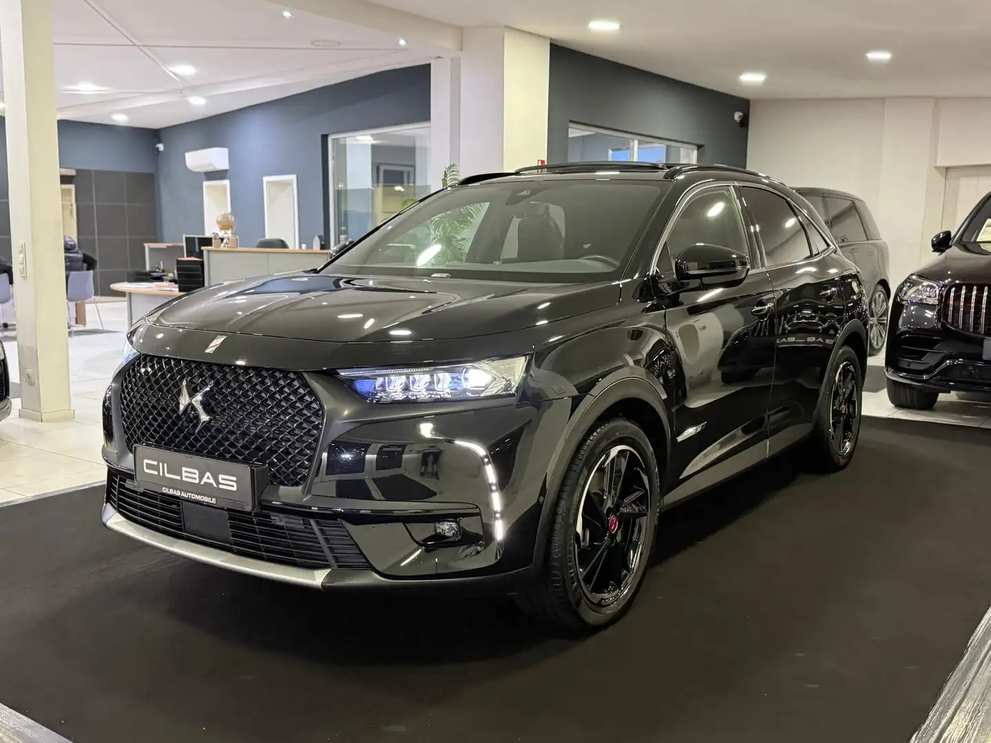 DS Automobiles DS 7 Crossback DS 7 Crossback E-Tense 4x4 Performance Line + Schwarz - 2
