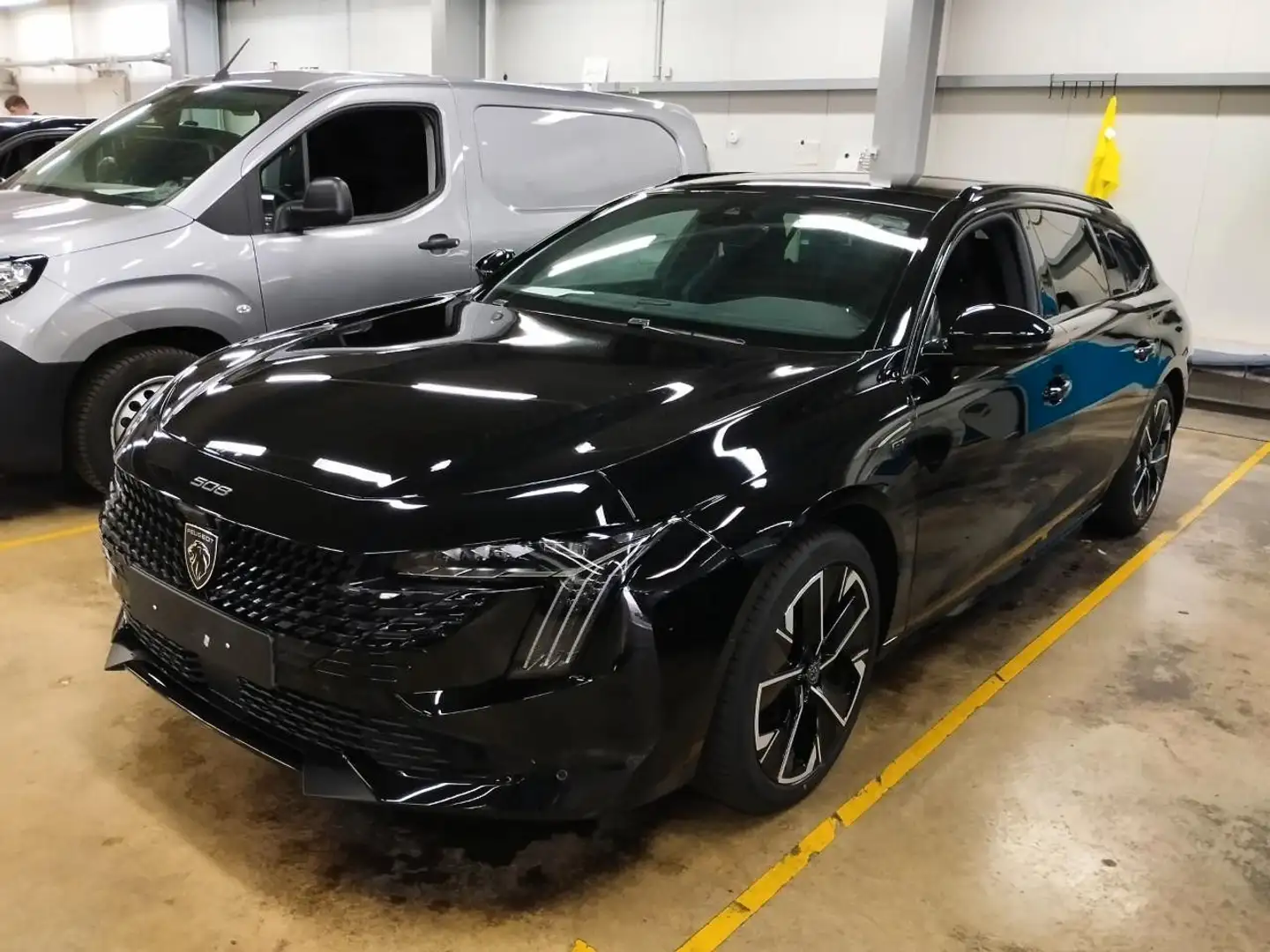 Peugeot 508 NEUER 508 SW GT PureTech AT8*Alcantara*SHZ* Schwarz - 2