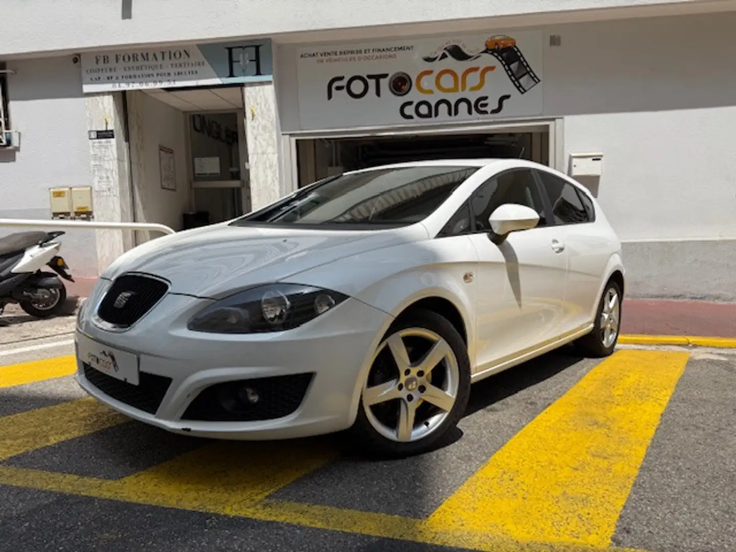 SEAT Leon 1.8 TSI SPORT DSG - 1