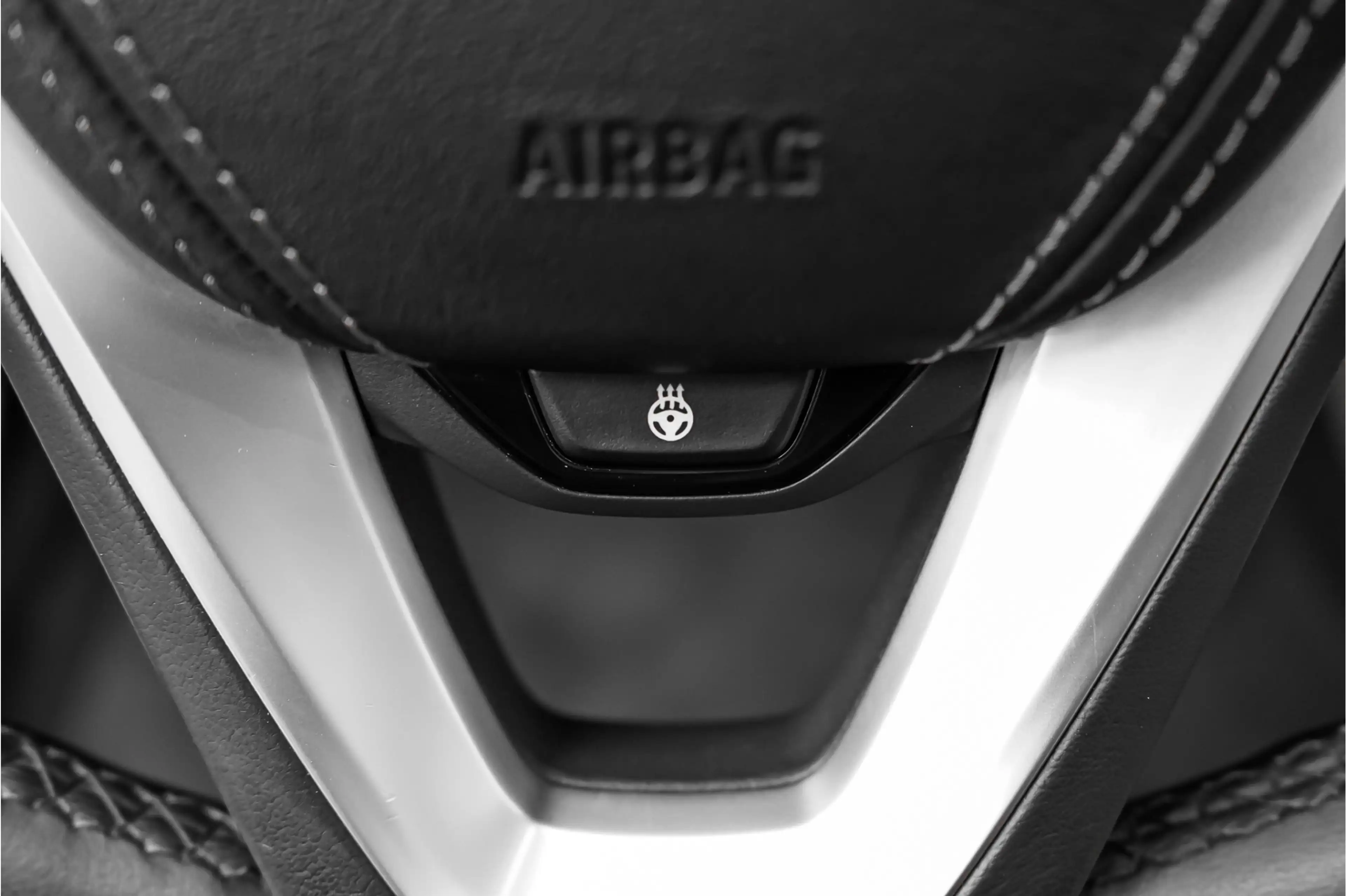 BMW 530 5-serie Touring 530i High Executive Luxury Pano Ca — photo 26
