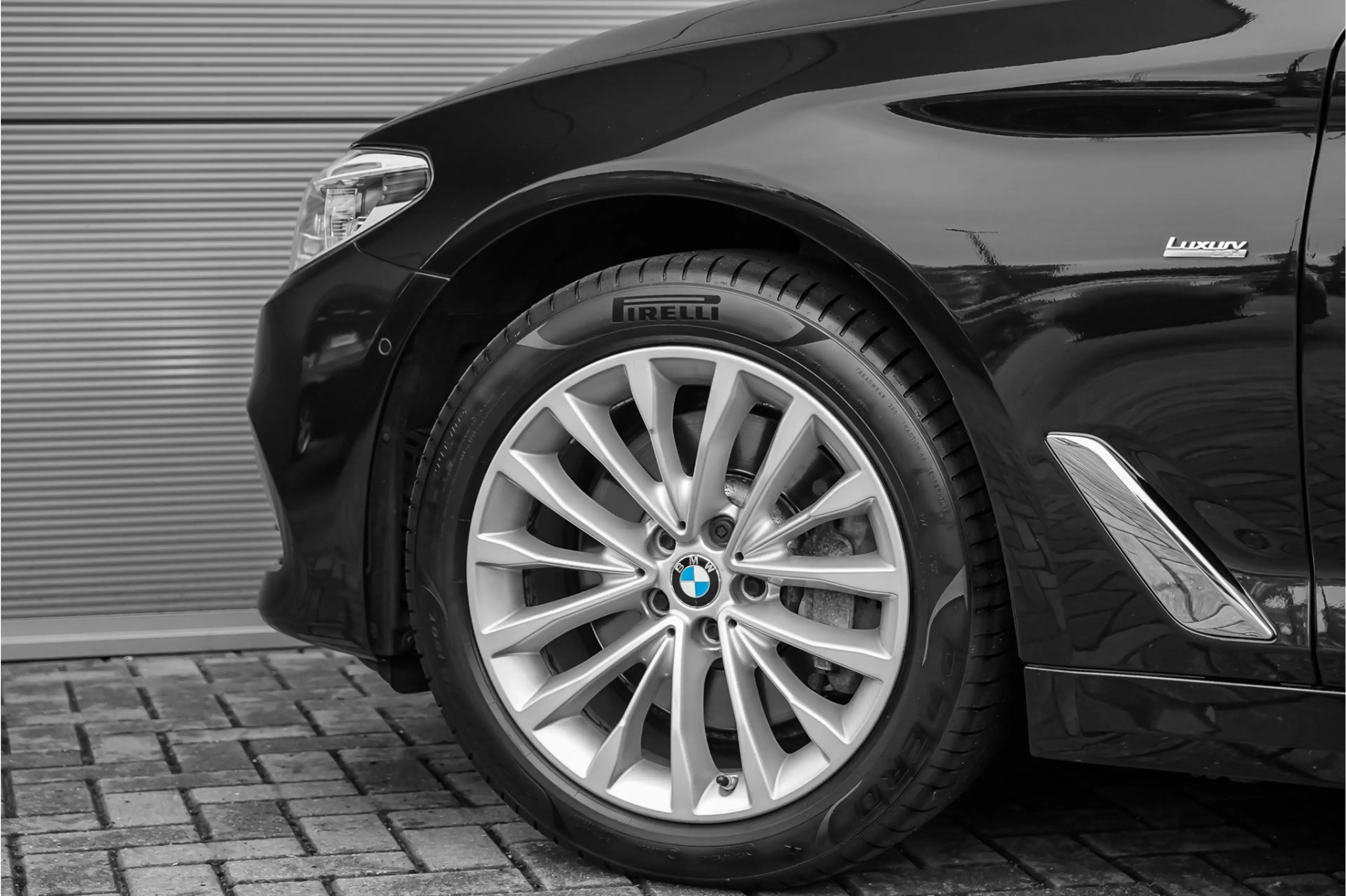 BMW 530 5-serie Touring 530i High Executive Luxury Pano Ca — photo 21