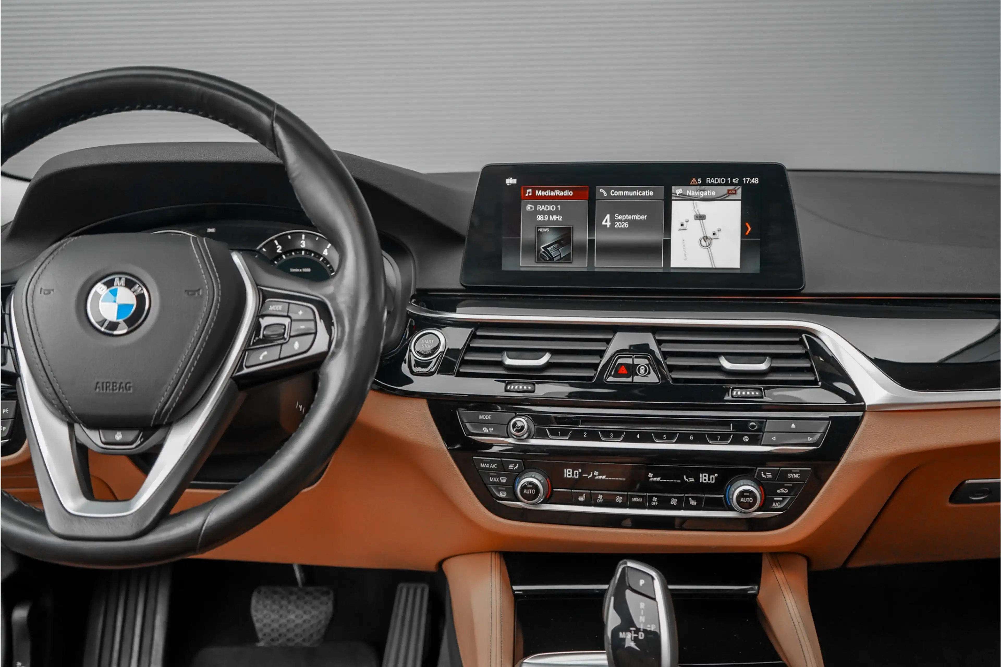 BMW 530 5-serie Touring 530i High Executive Luxury Pano Ca — photo 24