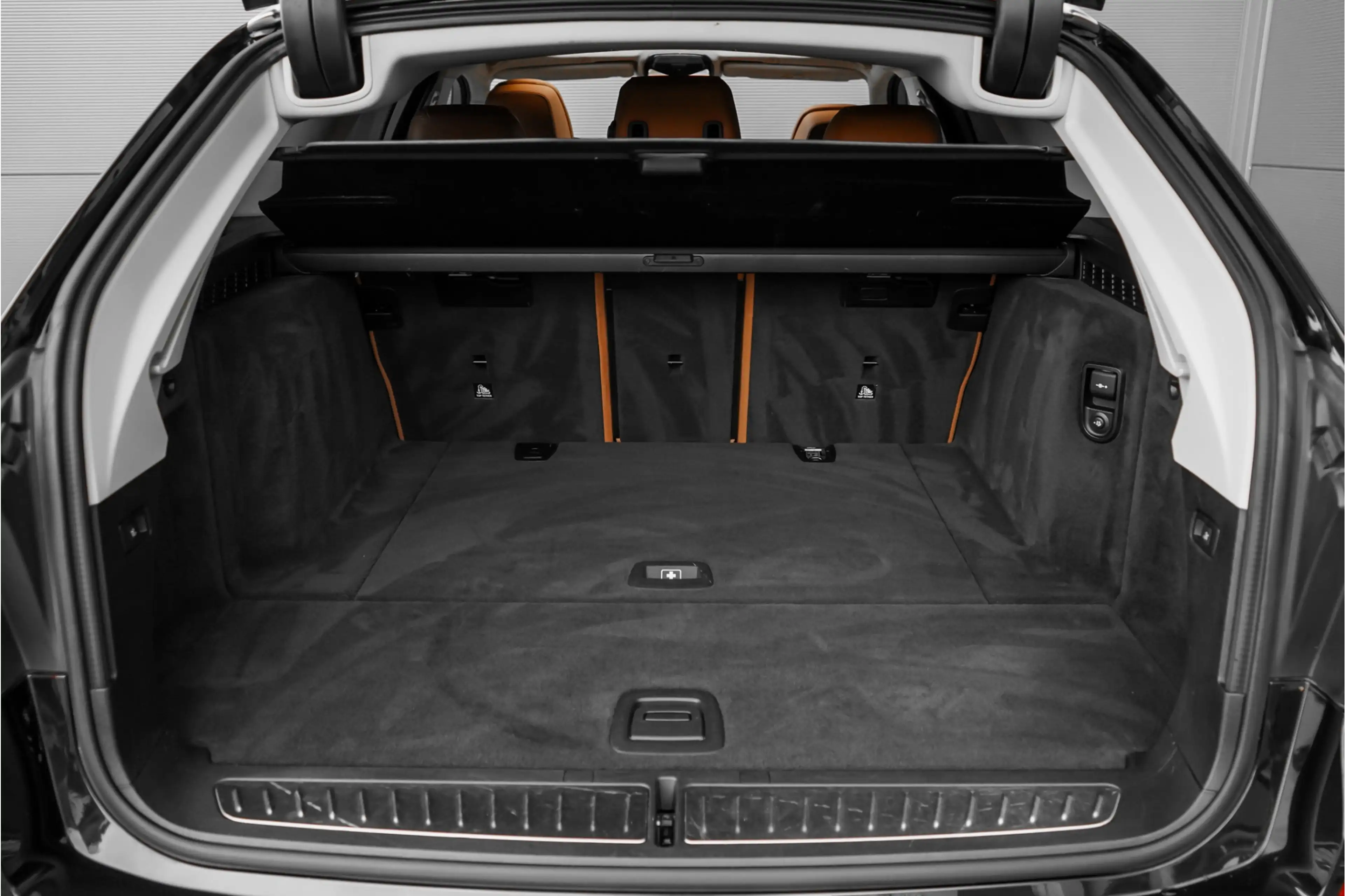 BMW 530 5-serie Touring 530i High Executive Luxury Pano Ca — photo 8
