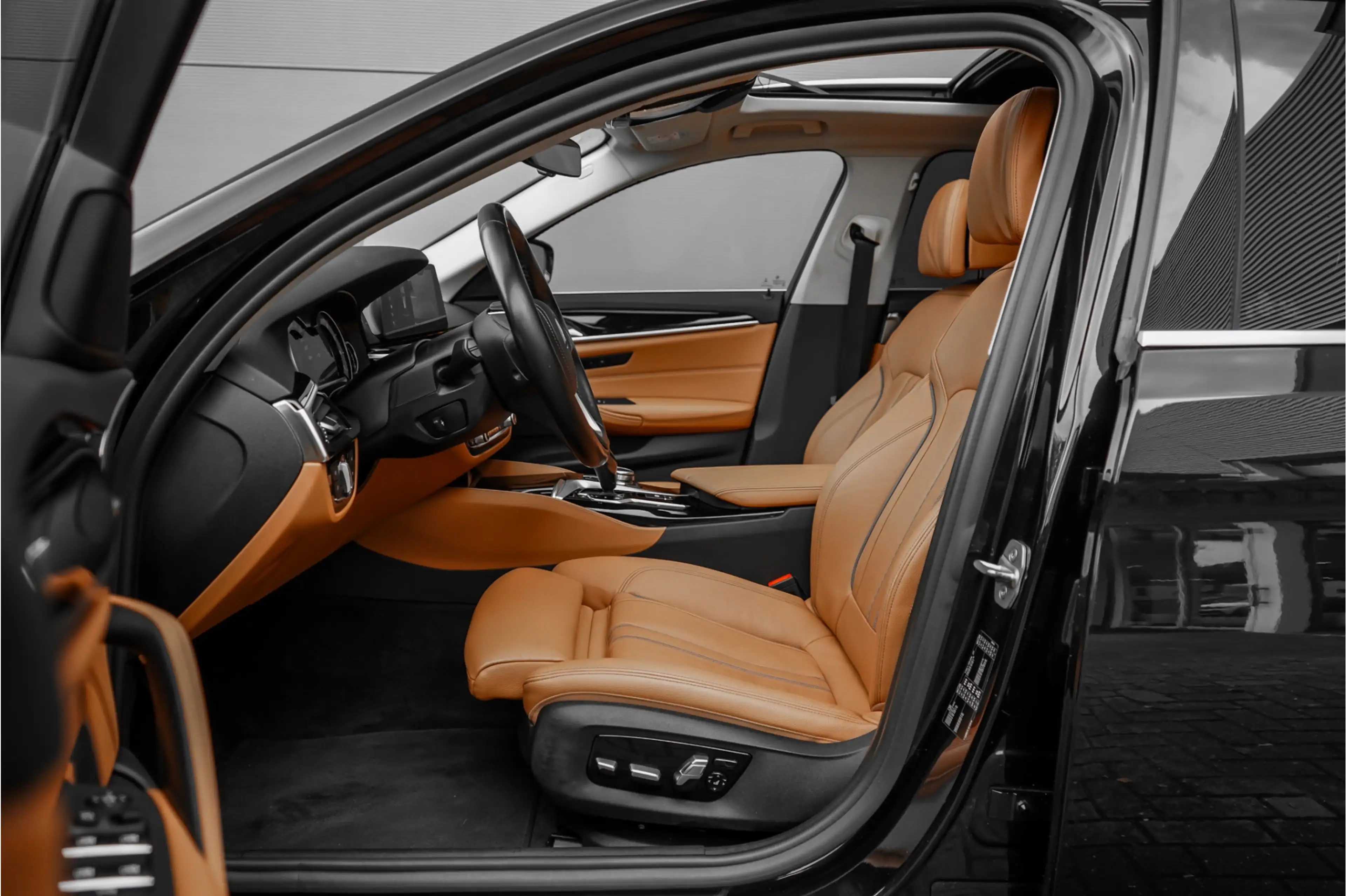BMW 530 5-serie Touring 530i High Executive Luxury Pano Ca — photo 4