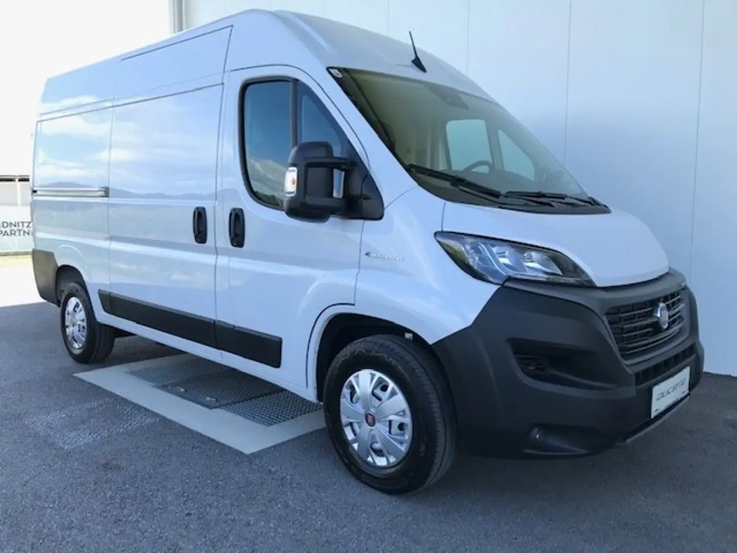 Fiat eDucato L2H2 Kastenwagen 35 47KW - 100% Elektro Weiß - 2