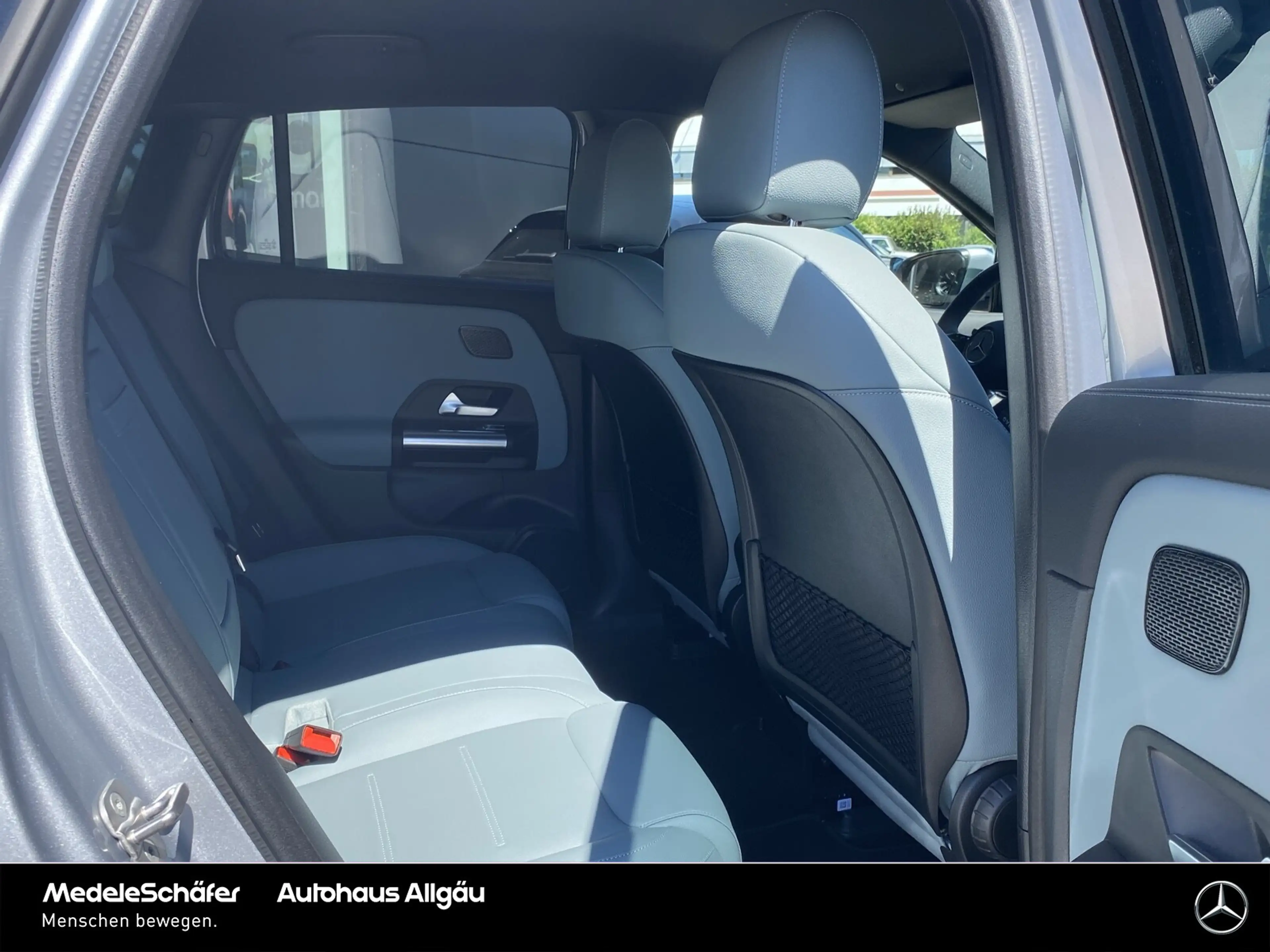 Mercedes-Benz EQA 350 EQA 350 4M AMG 19" Distronic 360°Kam KeylGO LED — photo 13