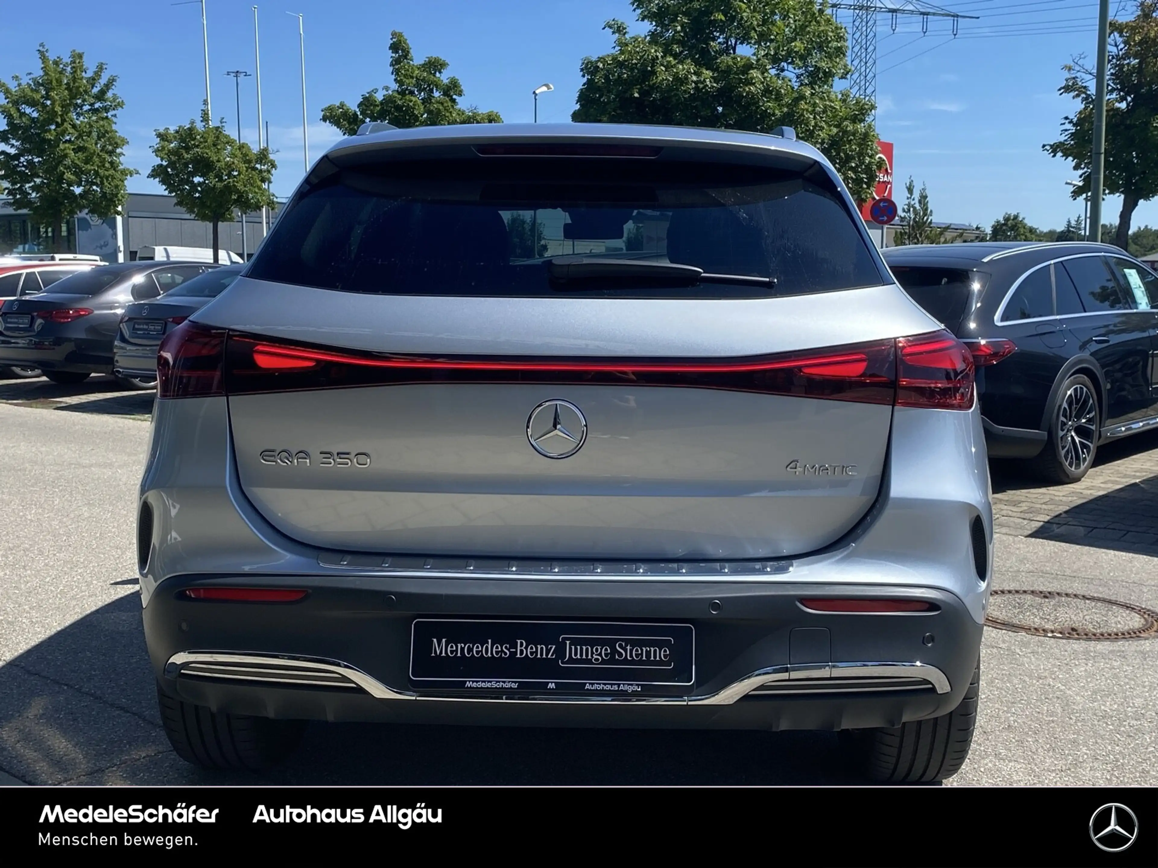 Mercedes-Benz EQA 350 EQA 350 4M AMG 19" Distronic 360°Kam KeylGO LED — photo 5