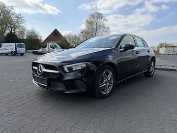 Fotografie Mercedes-Benz A 220 7G-DCT Progressive